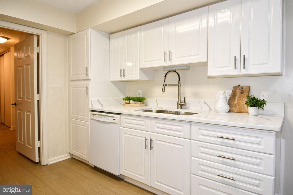 14809 PENNFIELD CIRCLE 415