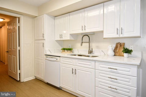 Condo For Sale - 14809 Pennfield Circle #415<br/> Montgomery County, SILVER SPRING, MD 20906