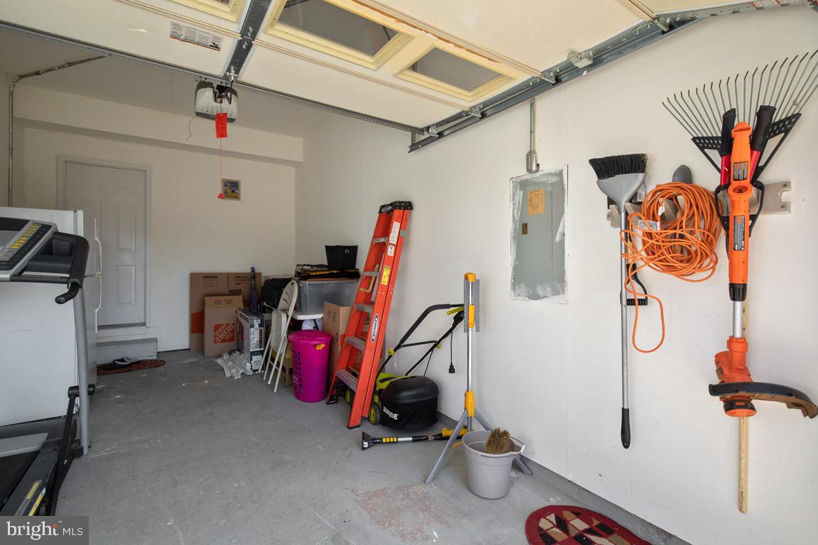 DALE CITY - Residential