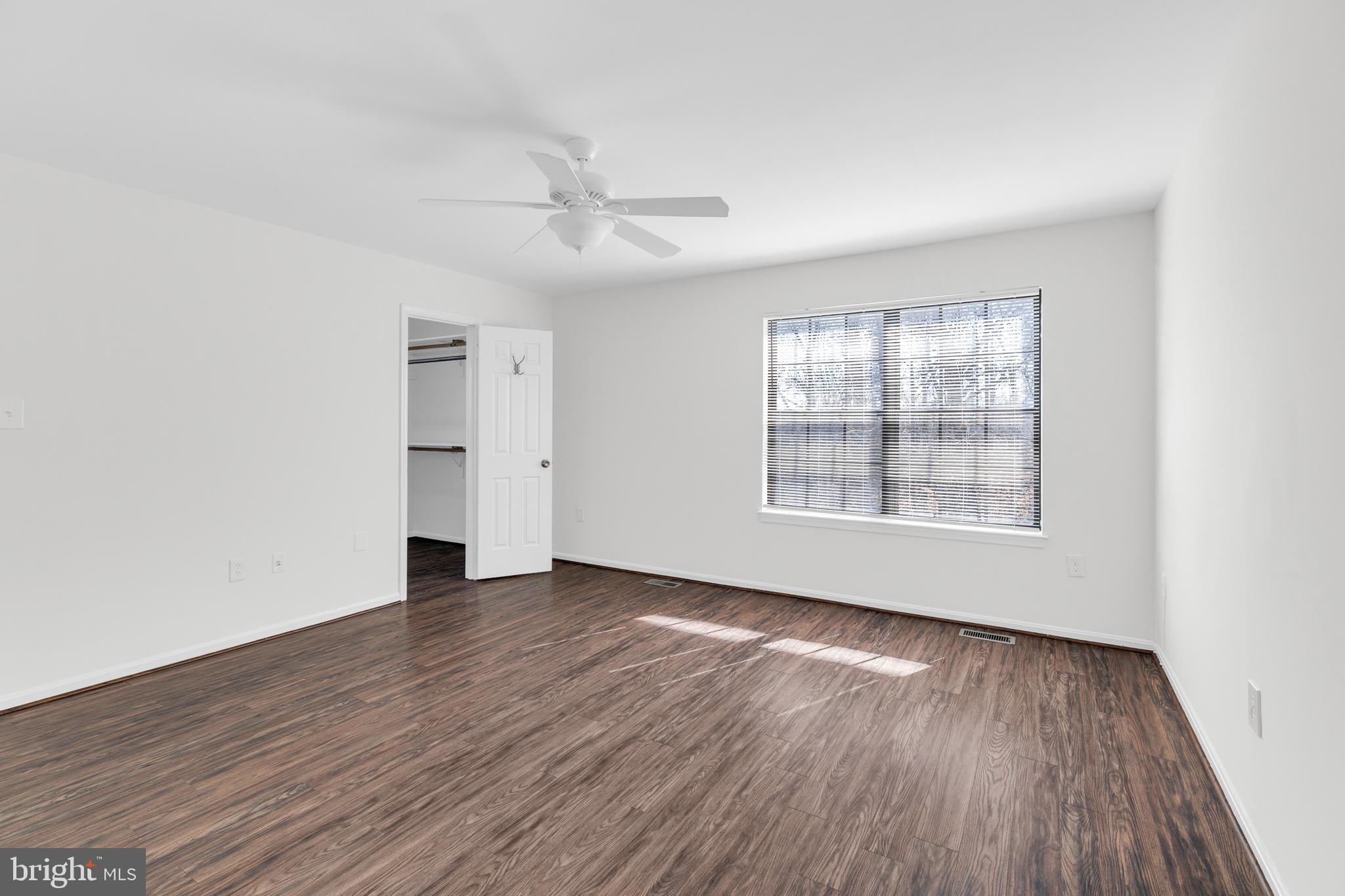 SPRINGFIELD OAKS - Residential