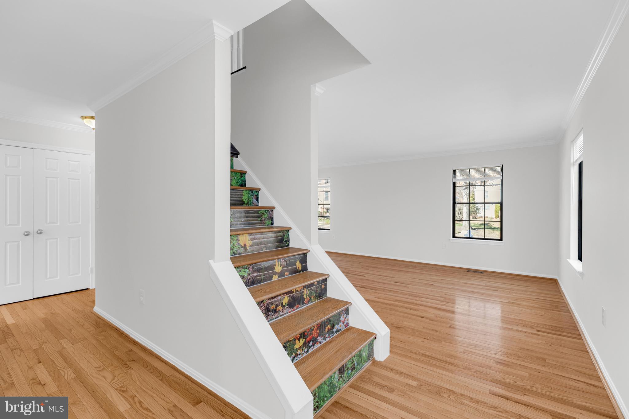 SPRINGFIELD OAKS - Residential