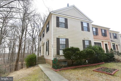 Photo of 7651 Southern Oak Drive, SPRINGFIELD, VA 22153 (MLS # VAFX2294344)
