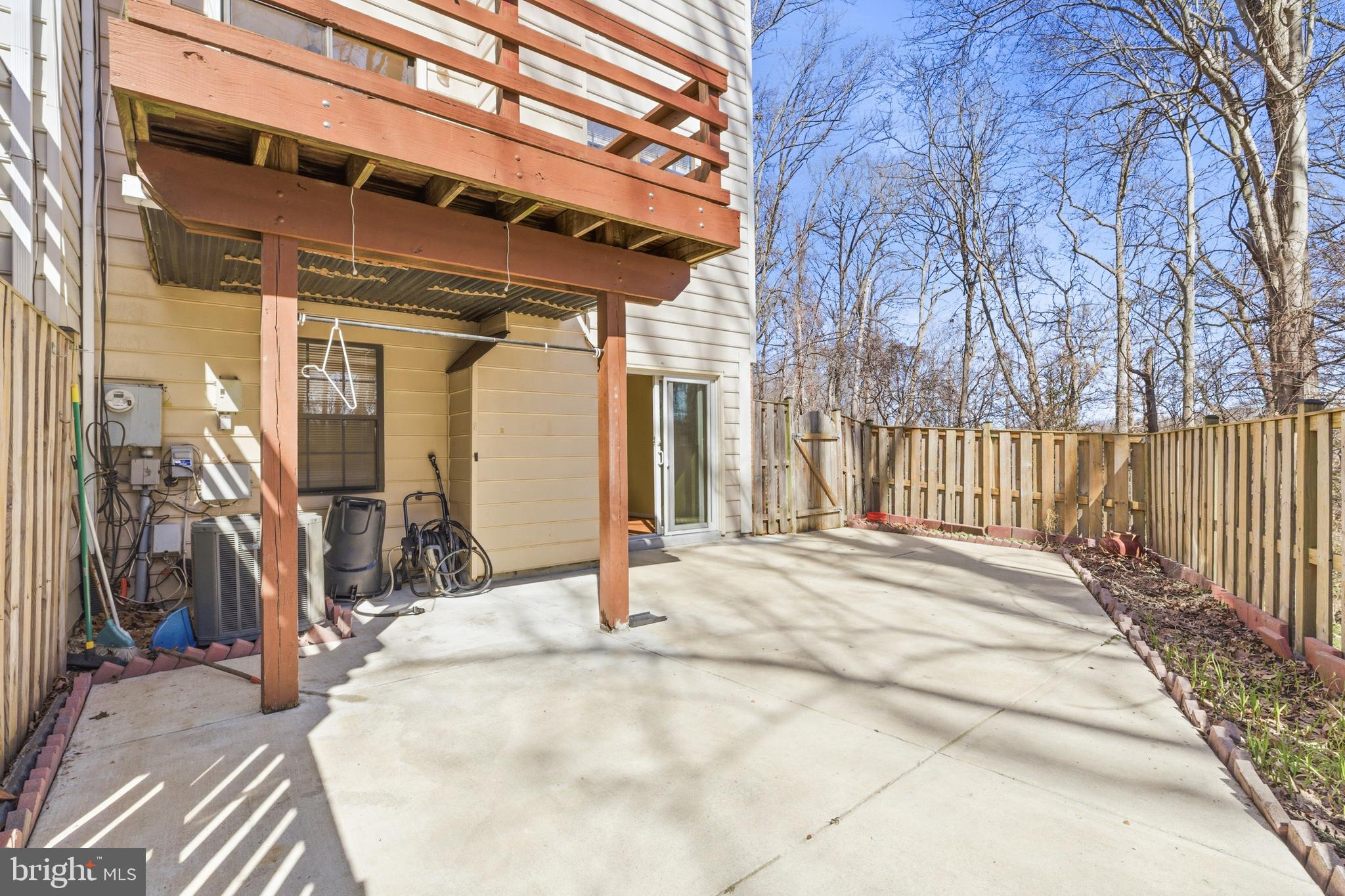 SPRINGFIELD OAKS - Residential