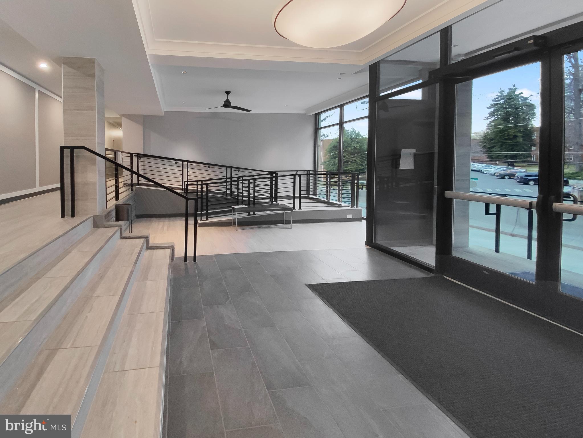 KENWOOD HOUSE - Residential Lease