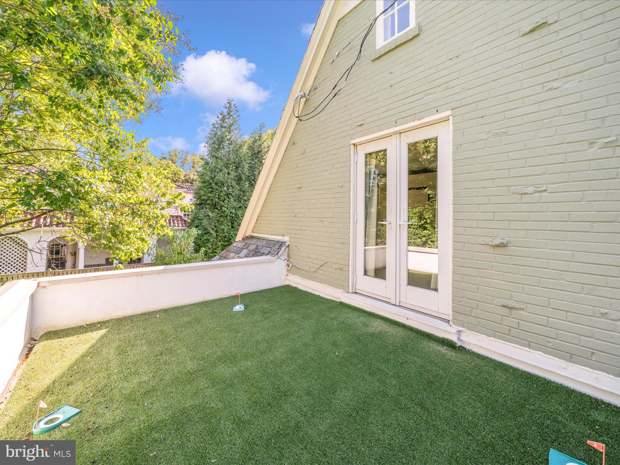 CHEVY CHASE - Residential