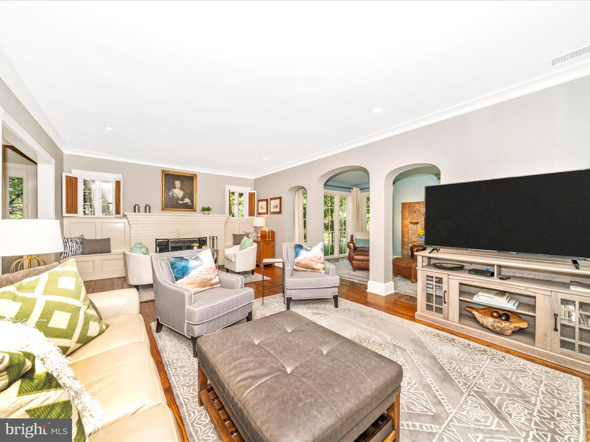 CHEVY CHASE - Residential