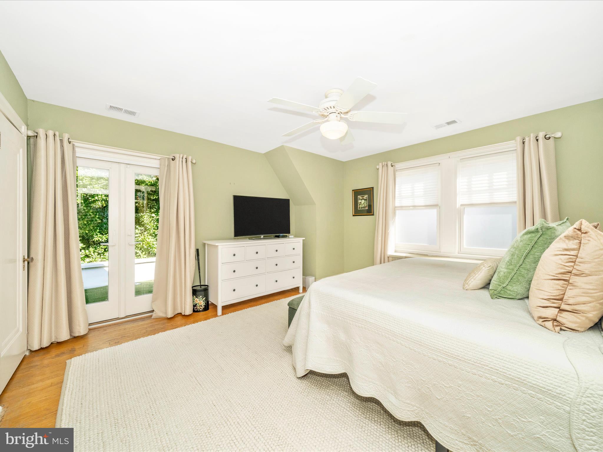 CHEVY CHASE - Residential