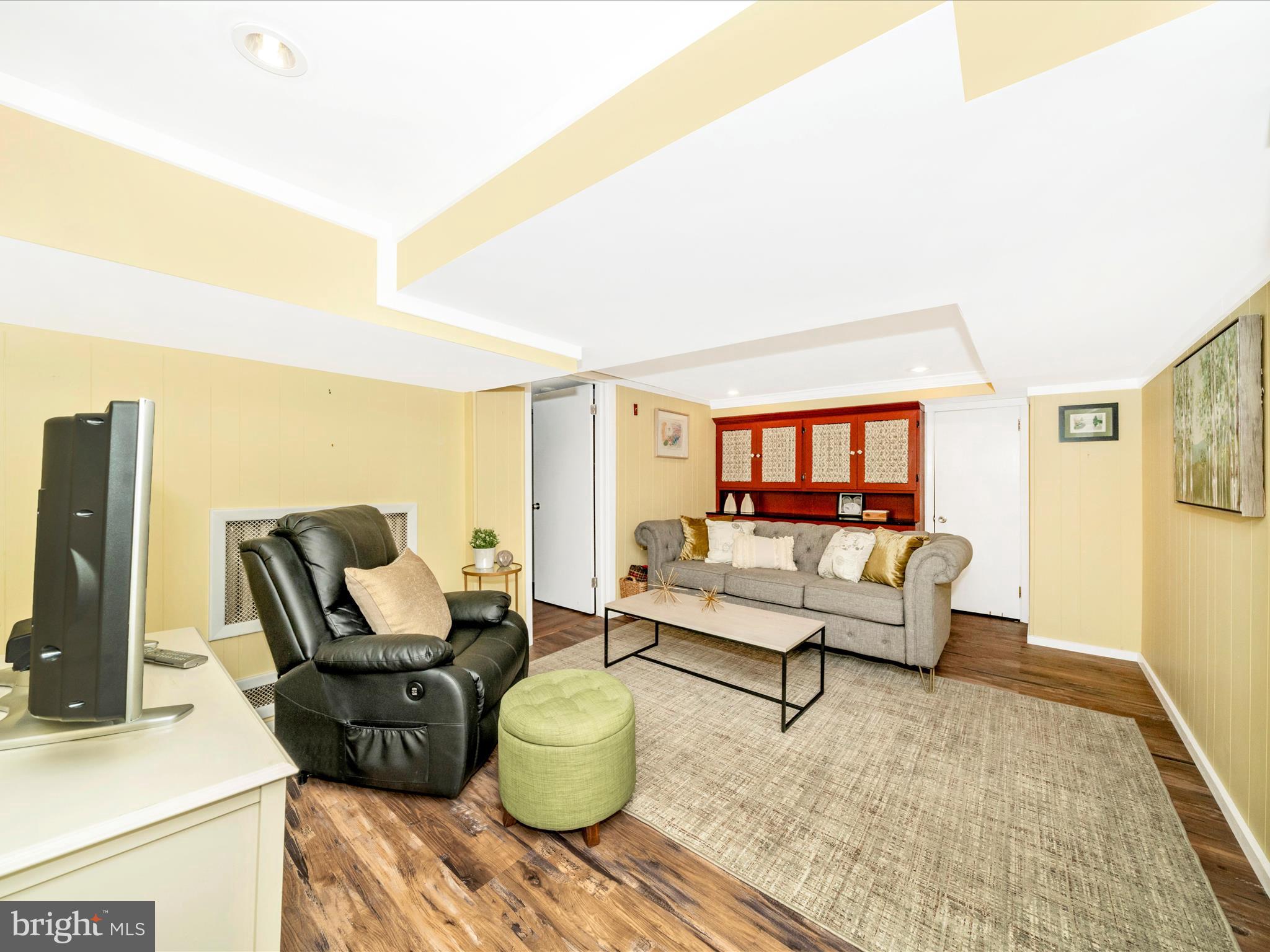 CHEVY CHASE - Residential