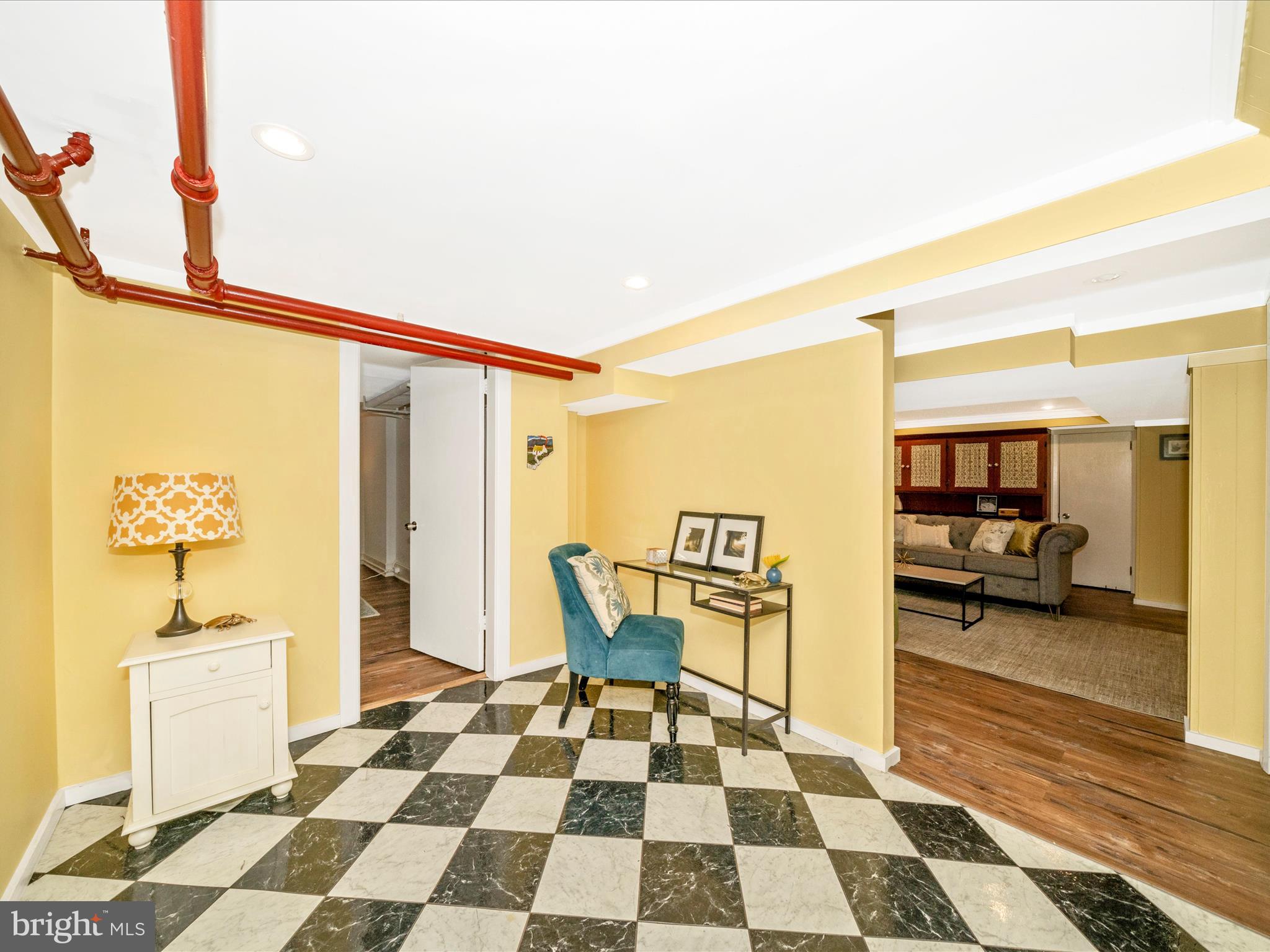 CHEVY CHASE - Residential