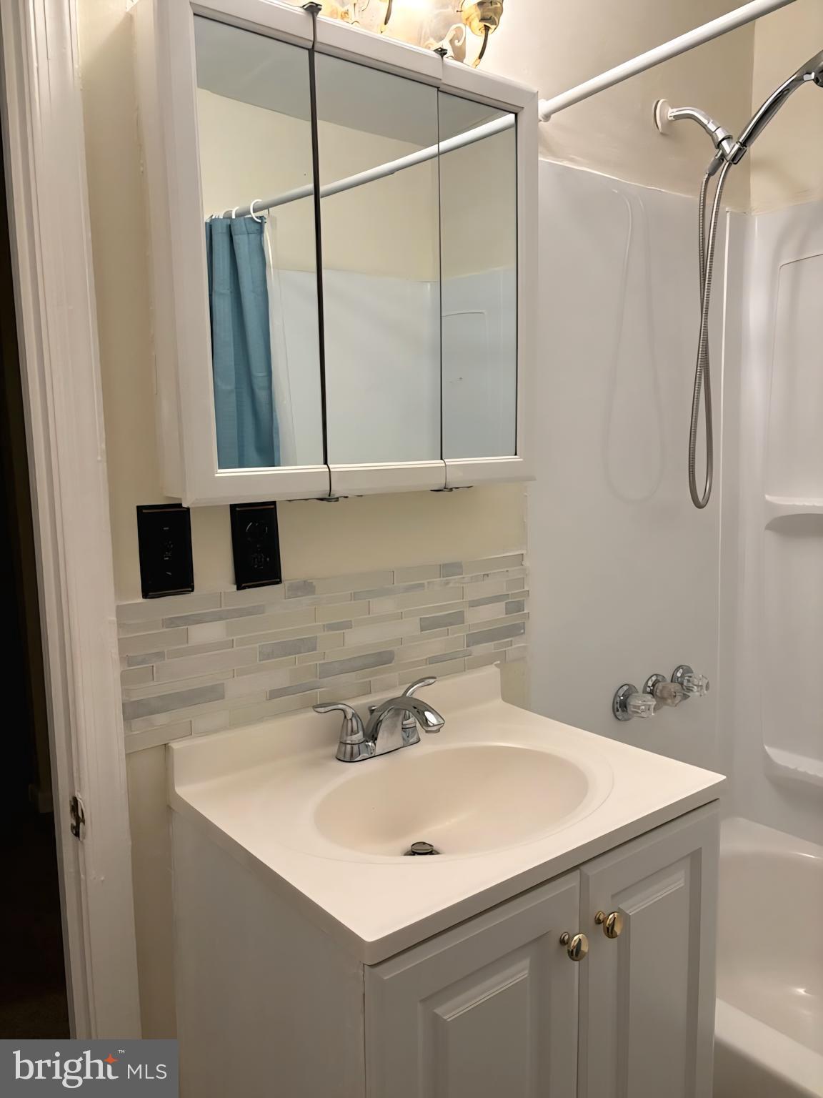 TACONY - Residential