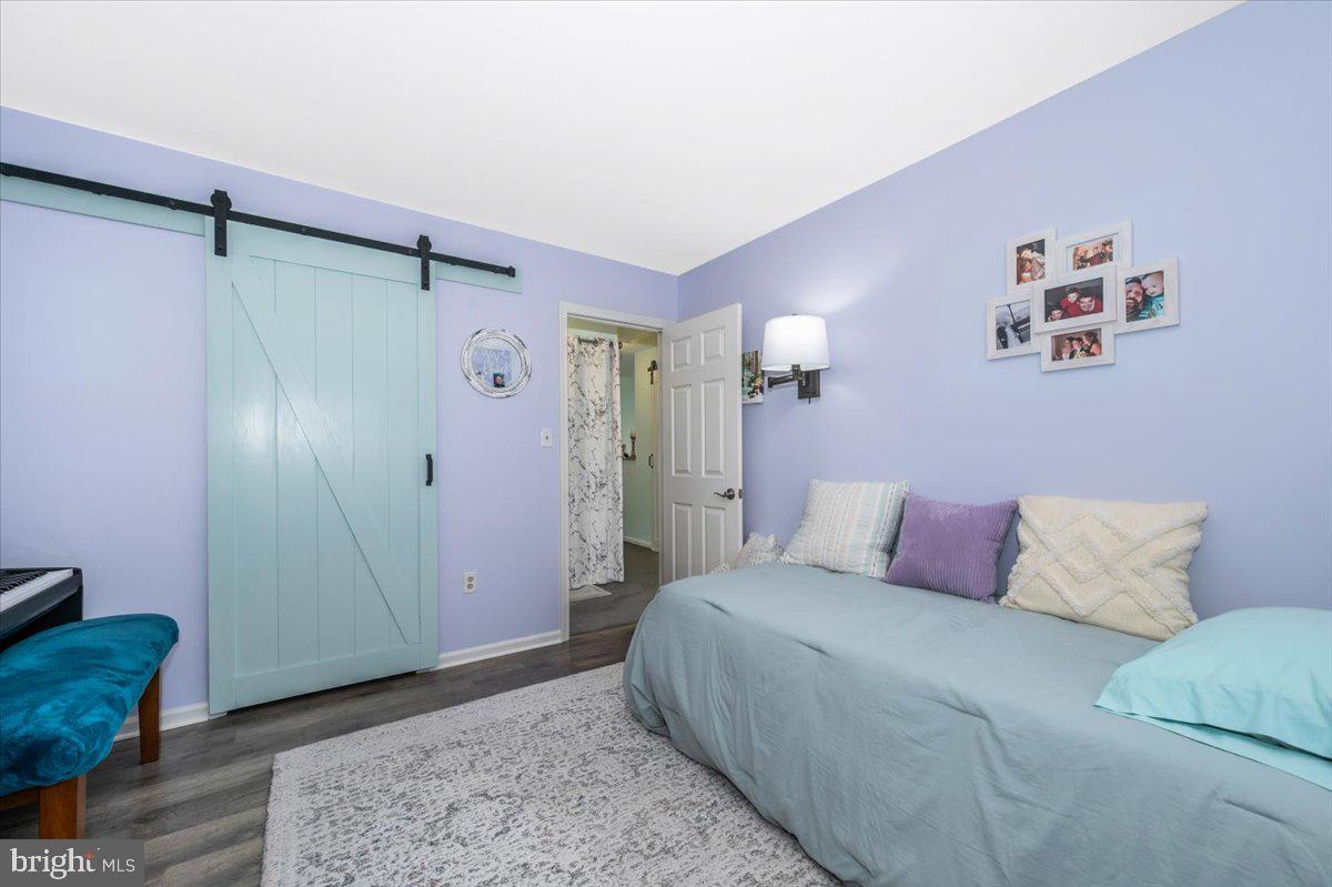 TOWNE OAK VILLAGE - Residential