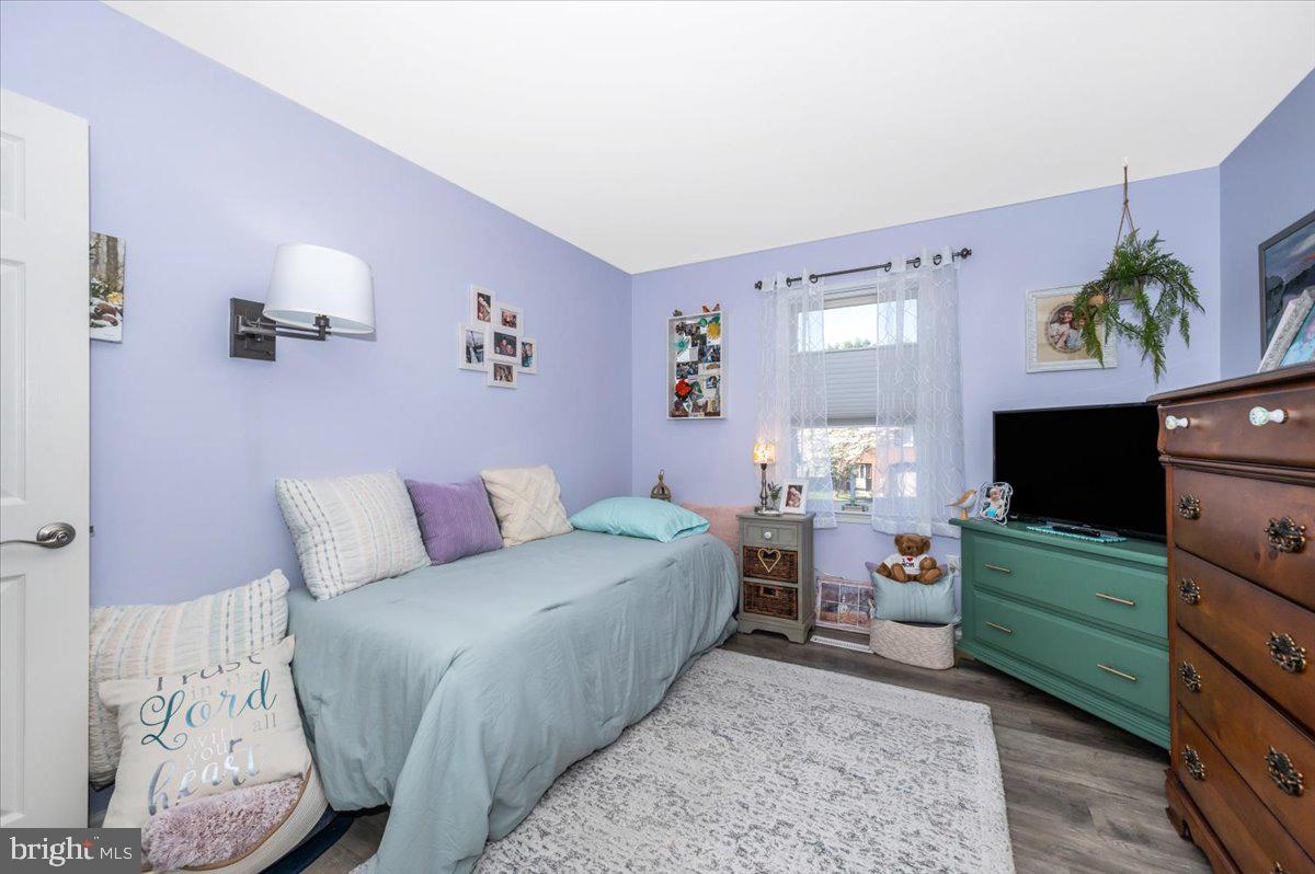 TOWNE OAK VILLAGE - Residential