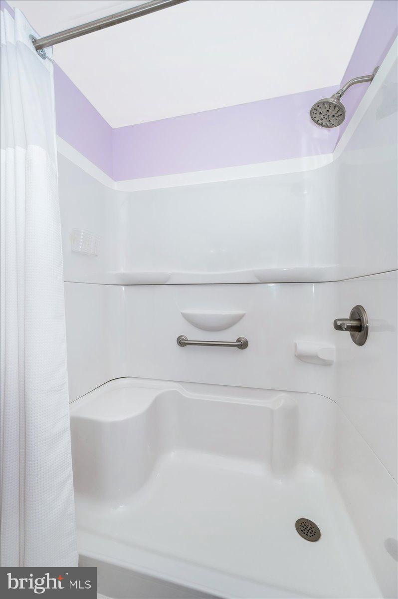 TOWNE OAK VILLAGE - Residential