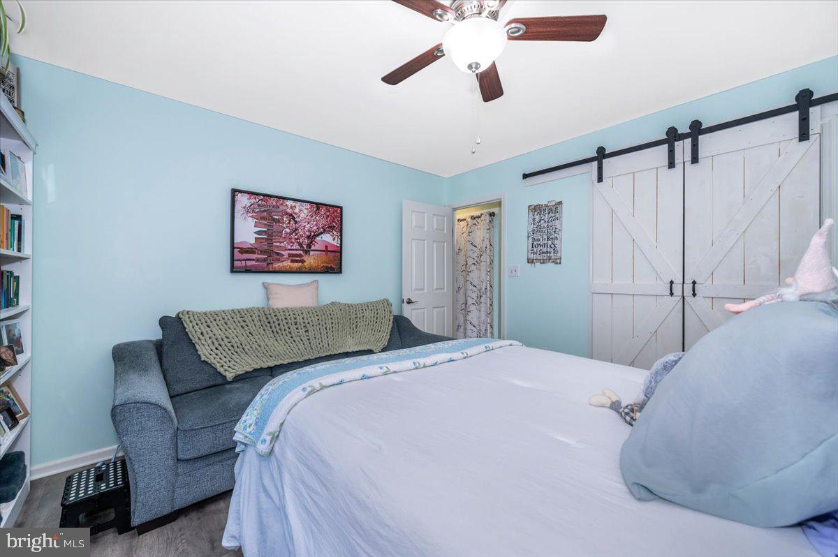 TOWNE OAK VILLAGE - Residential