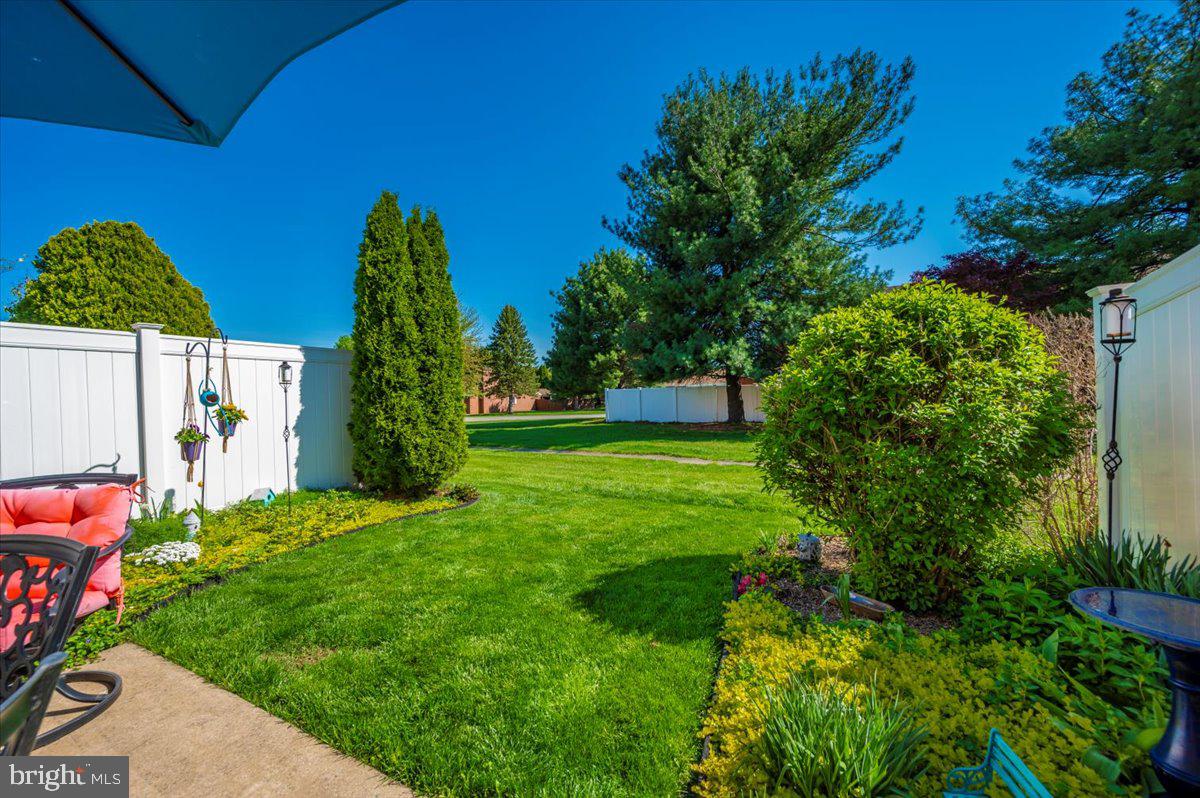 TOWNE OAK VILLAGE - Residential