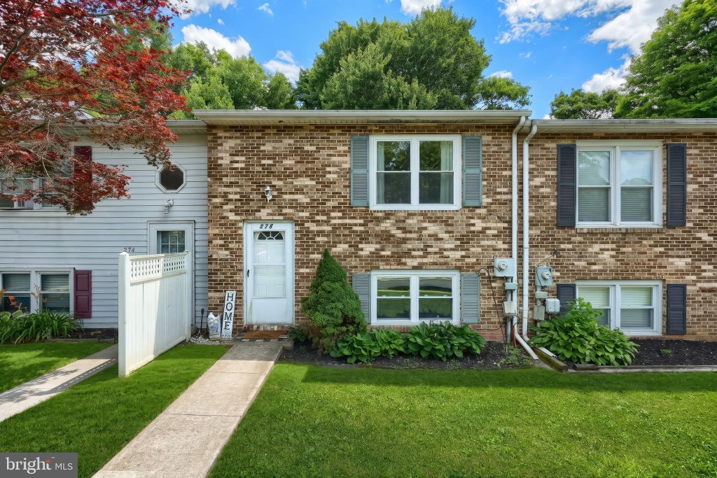 Photo of 278 Juniper Drive, ETTERS, PA 17319 (MLS # PAYK2104314)