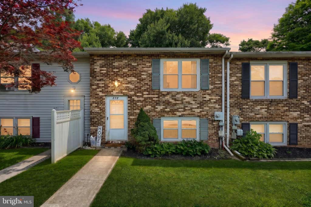Photo of 278 Juniper Drive, ETTERS, PA 17319 (MLS # PAYK2104314)