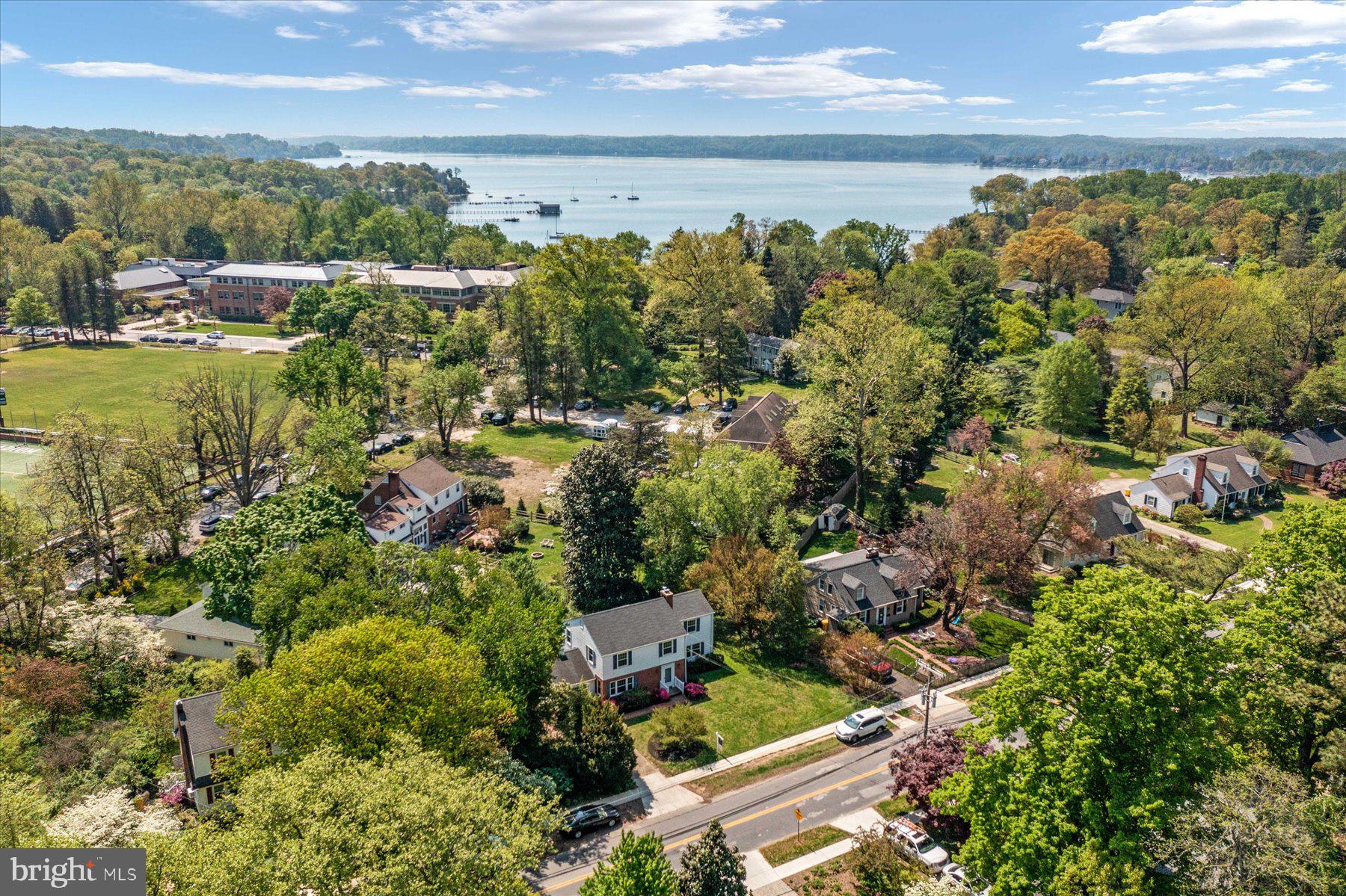 OLDE SEVERNA PARK - Residential