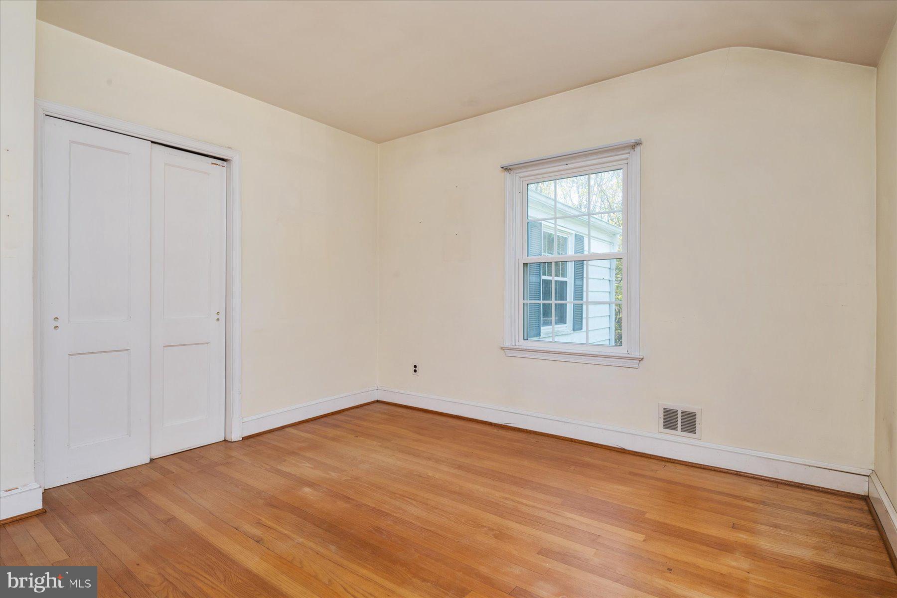 OLDE SEVERNA PARK - Residential