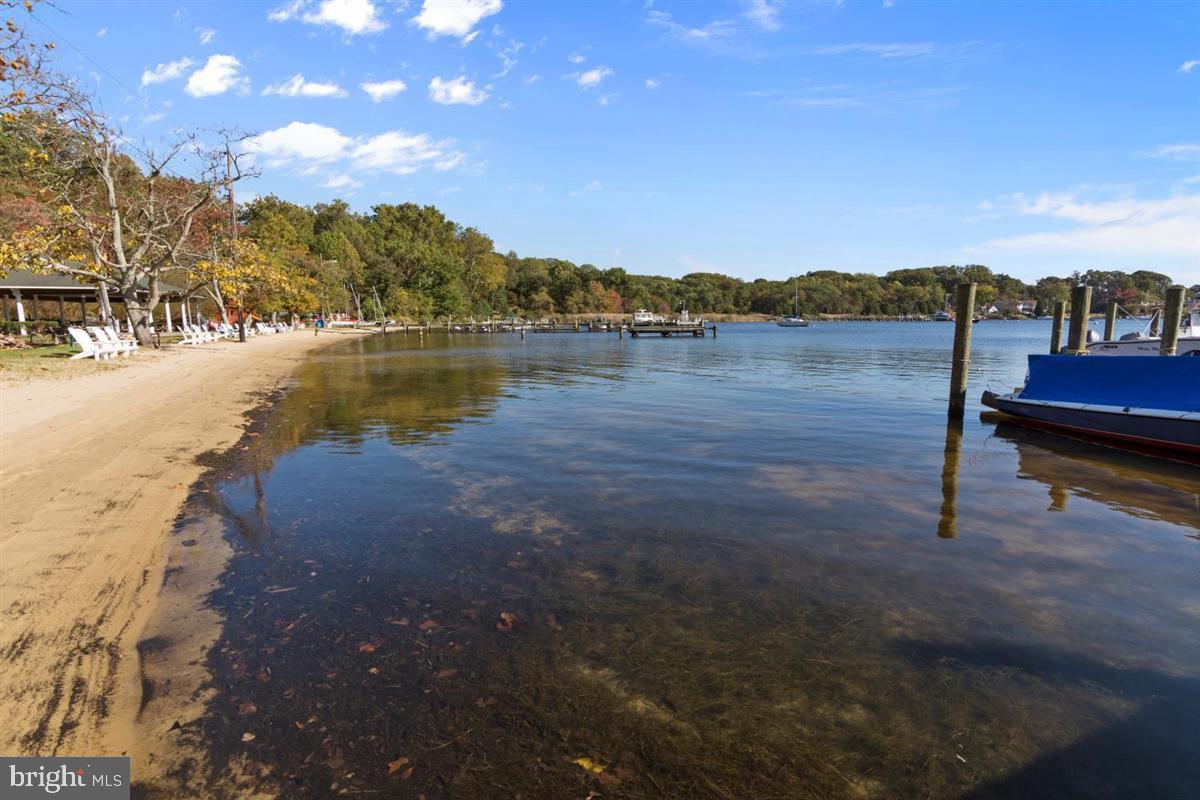 OLDE SEVERNA PARK - Residential