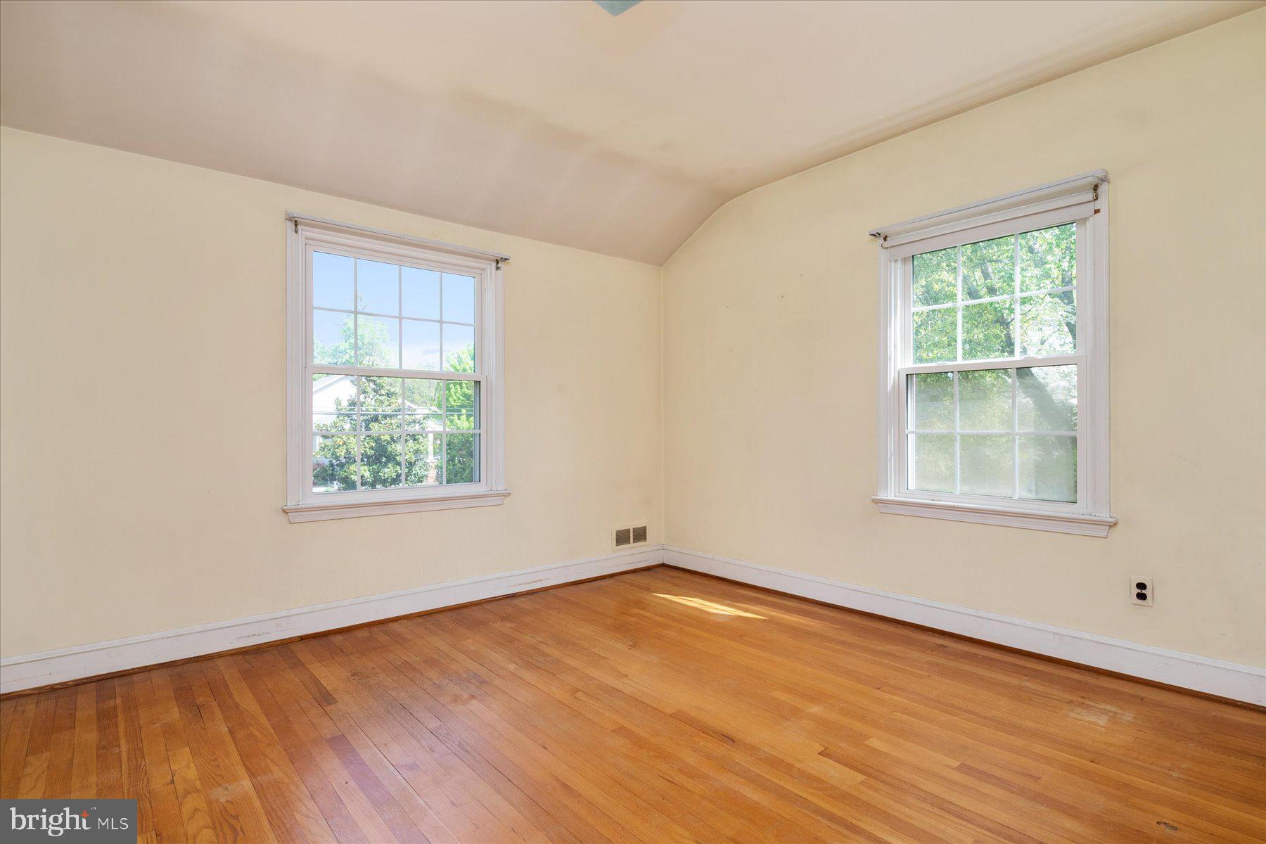 OLDE SEVERNA PARK - Residential