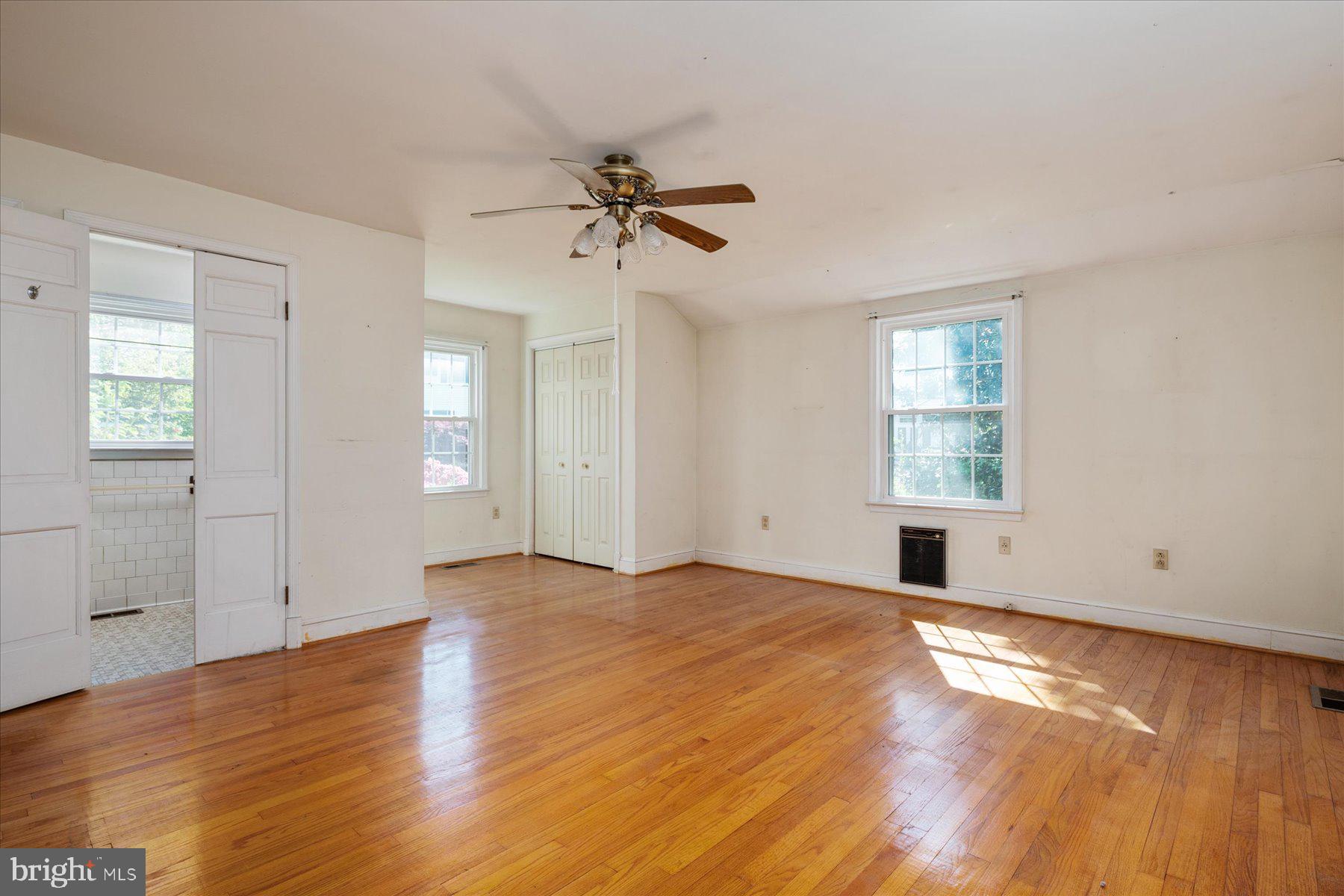 OLDE SEVERNA PARK - Residential