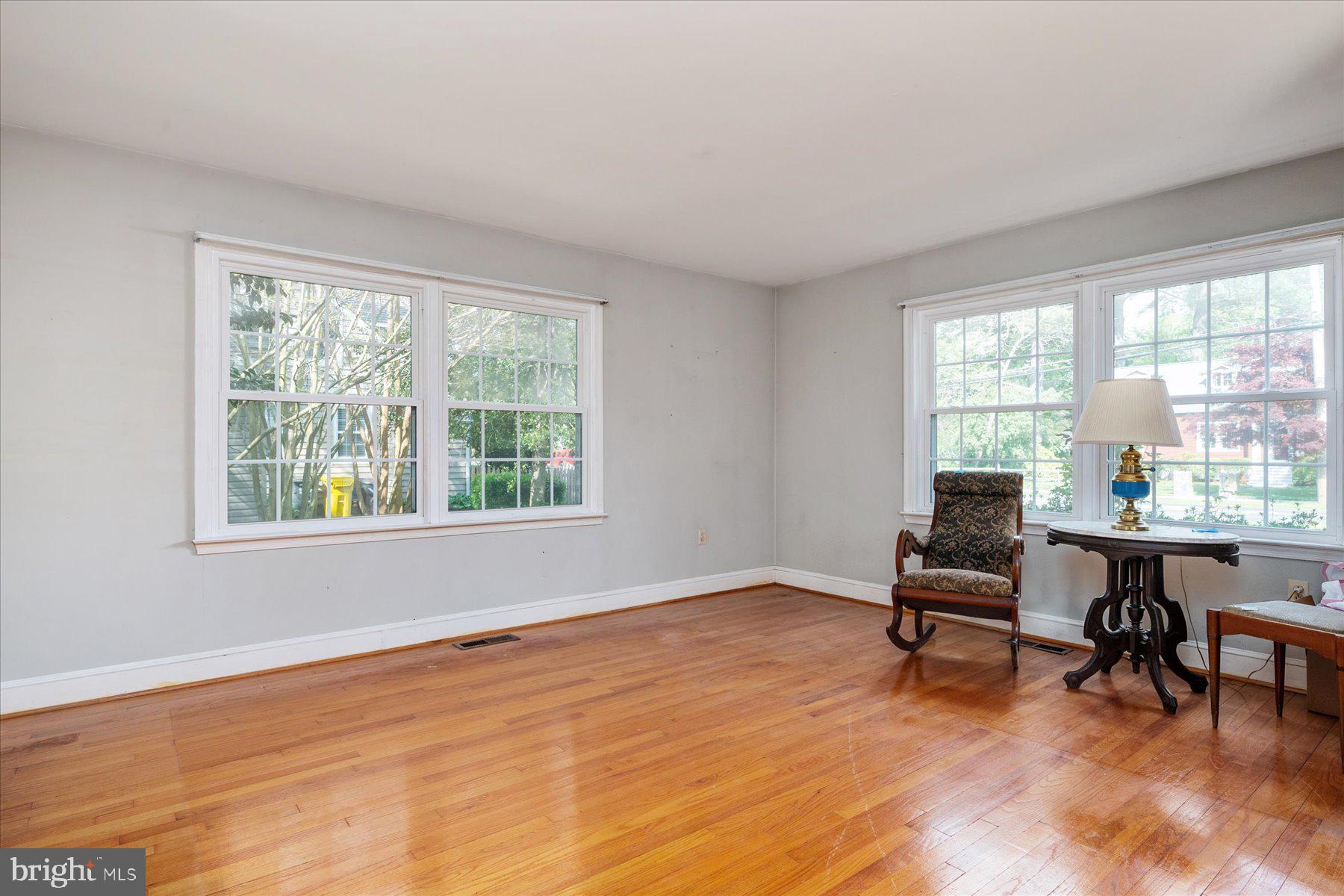 OLDE SEVERNA PARK - Residential