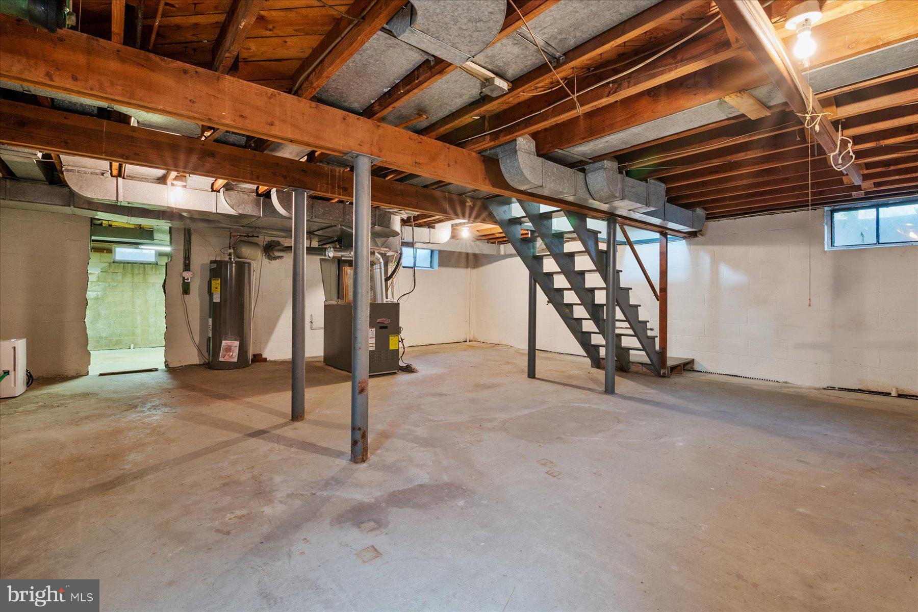 OLDE SEVERNA PARK - Residential