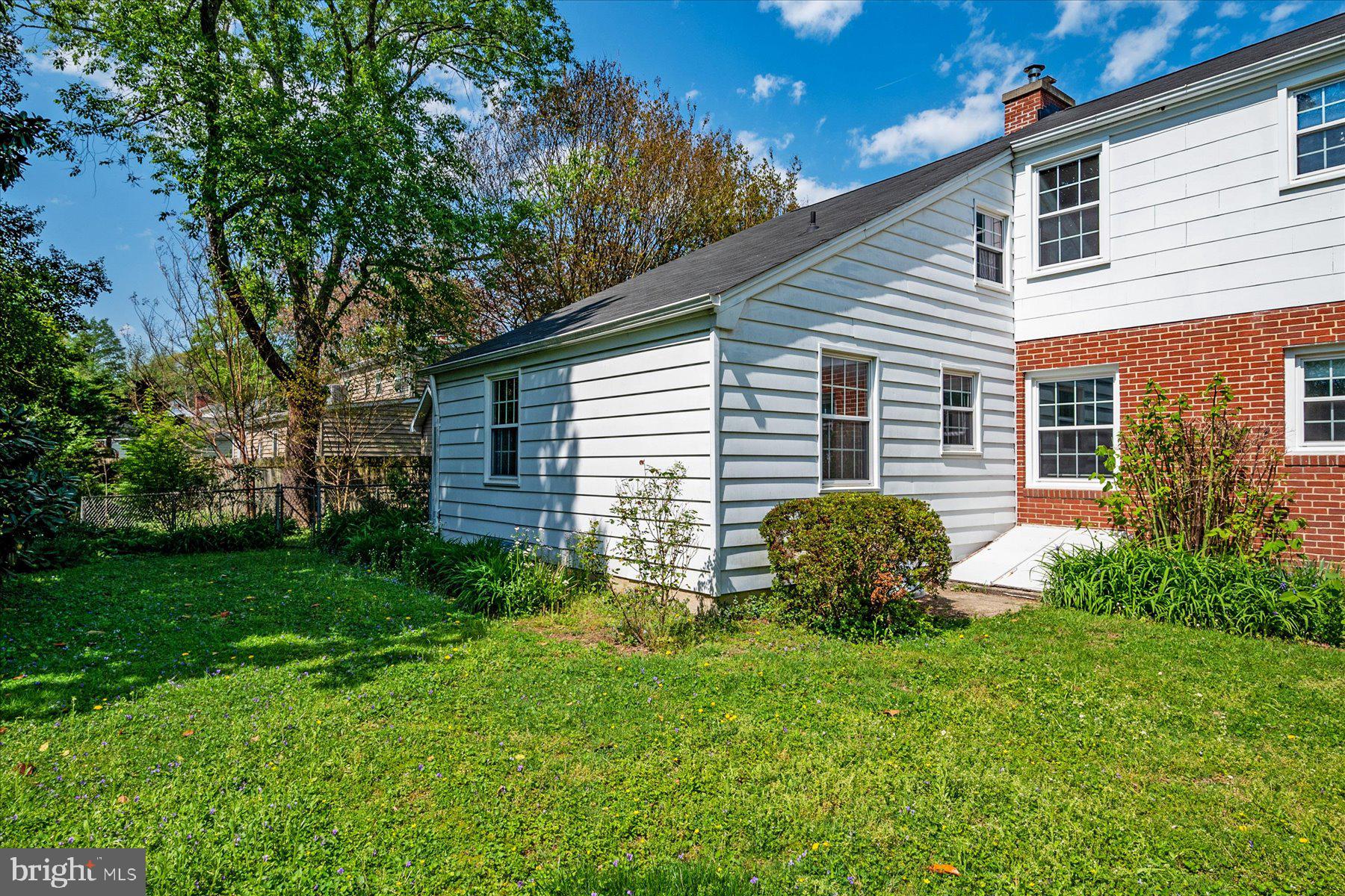 OLDE SEVERNA PARK - Residential