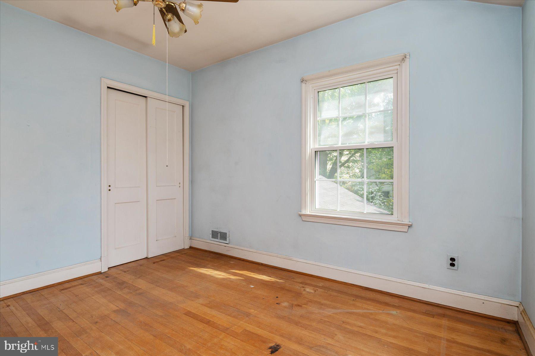 OLDE SEVERNA PARK - Residential