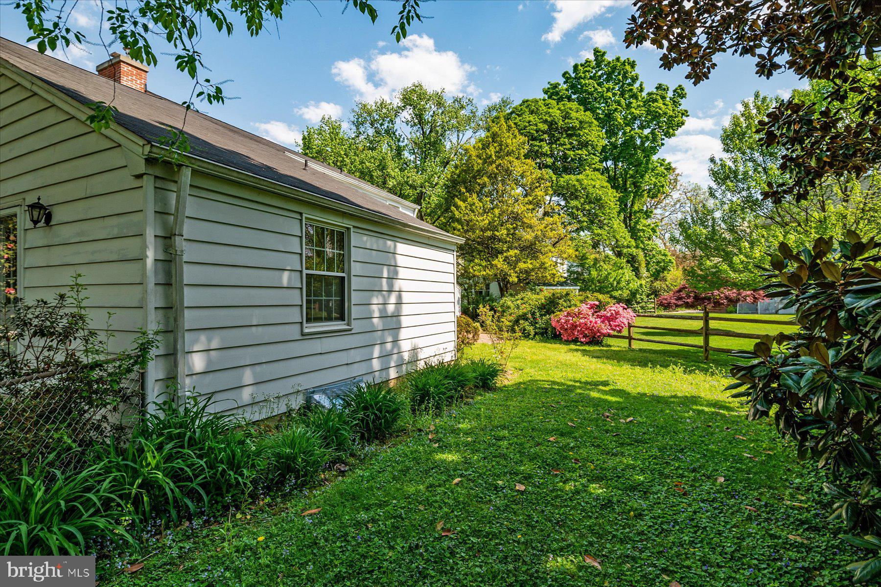 OLDE SEVERNA PARK - Residential
