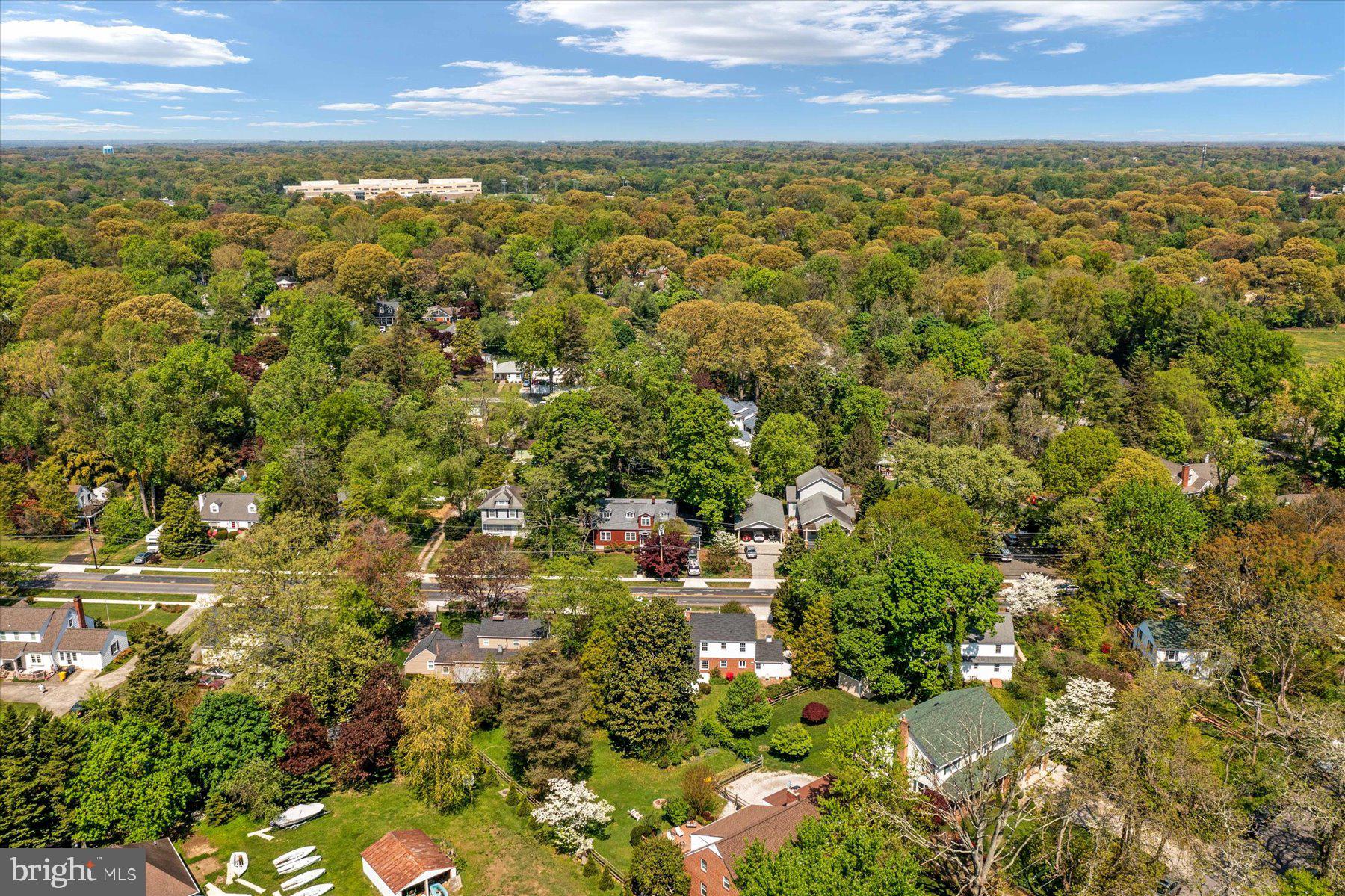 OLDE SEVERNA PARK - Residential