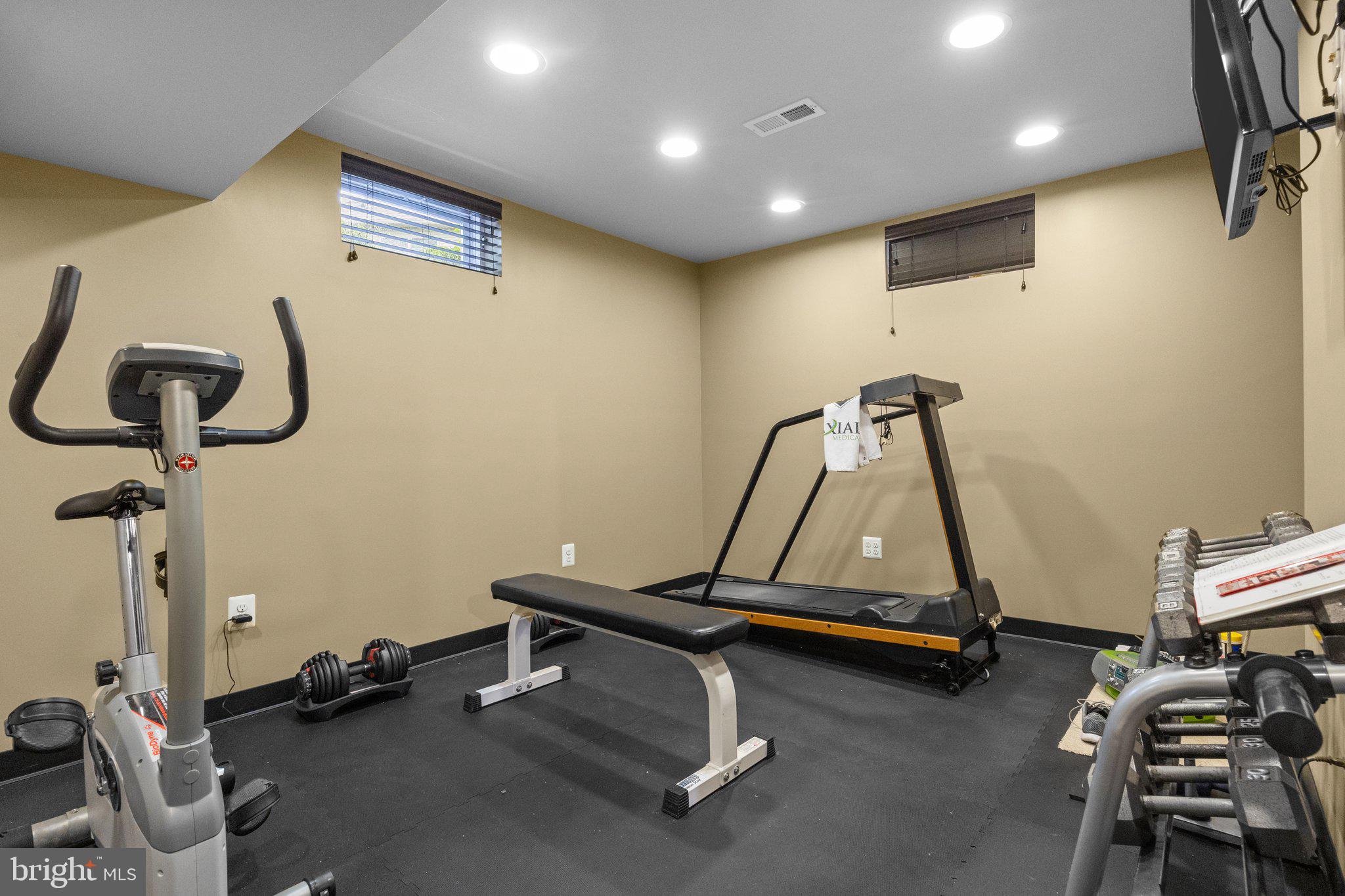 NORTHAMPTON HUNT - Residential