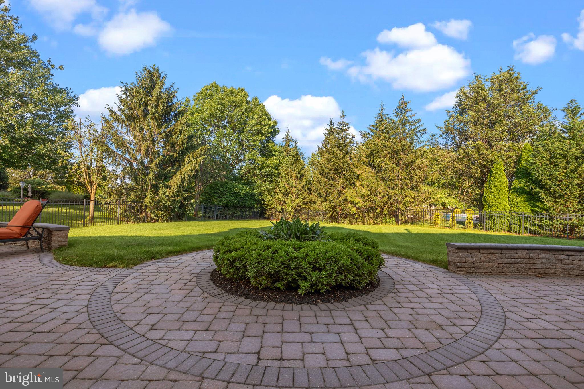 NORTHAMPTON HUNT - Residential