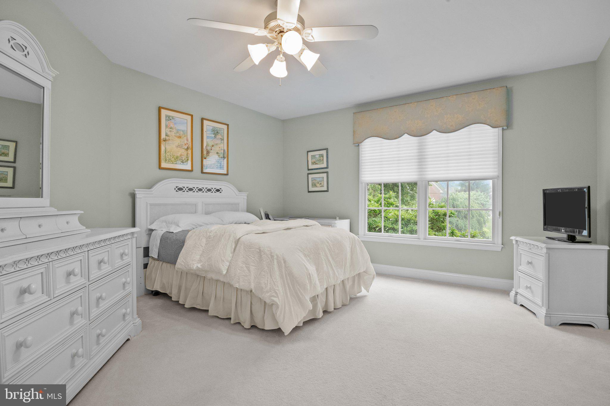 NORTHAMPTON HUNT - Residential