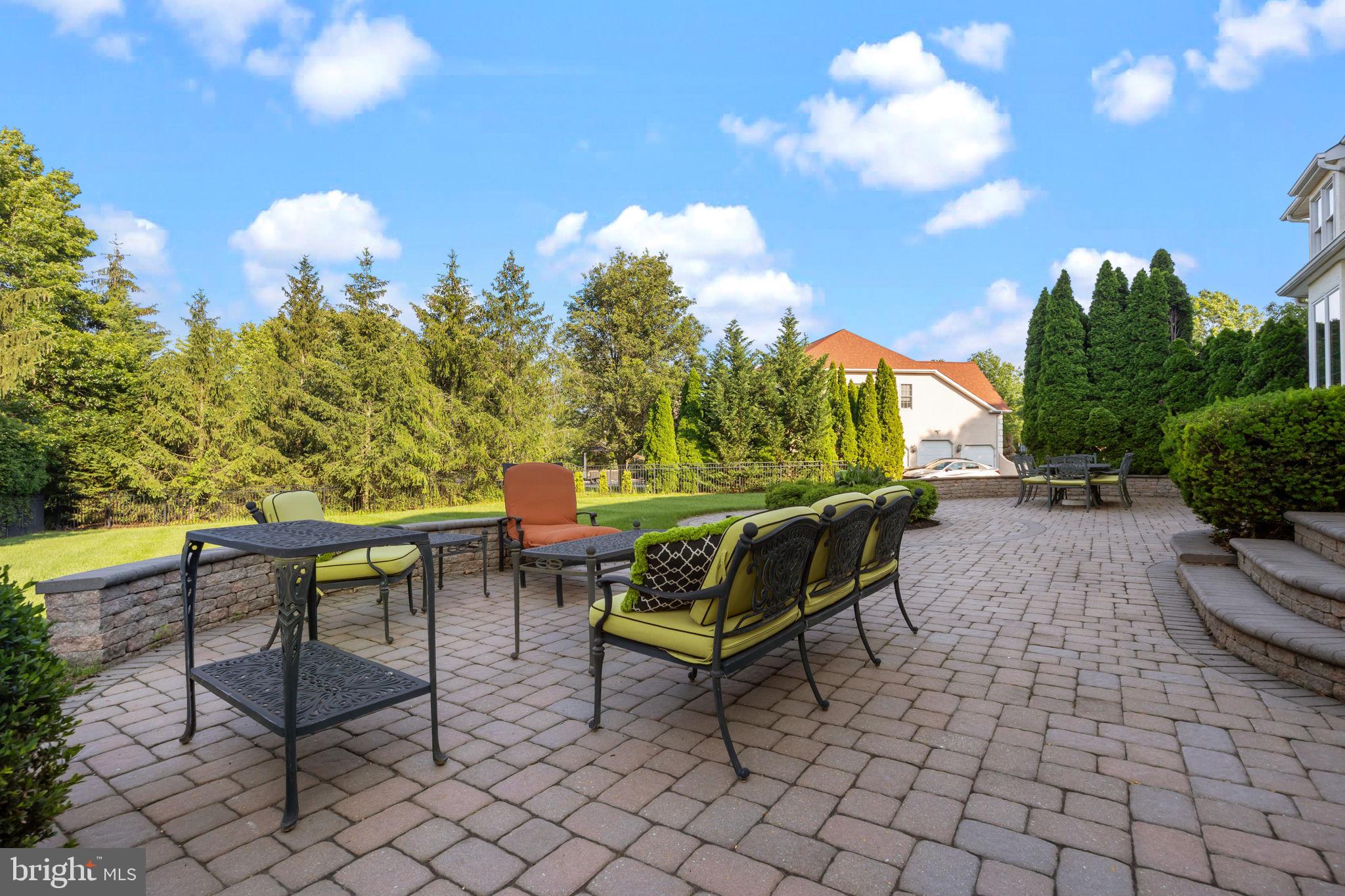 NORTHAMPTON HUNT - Residential