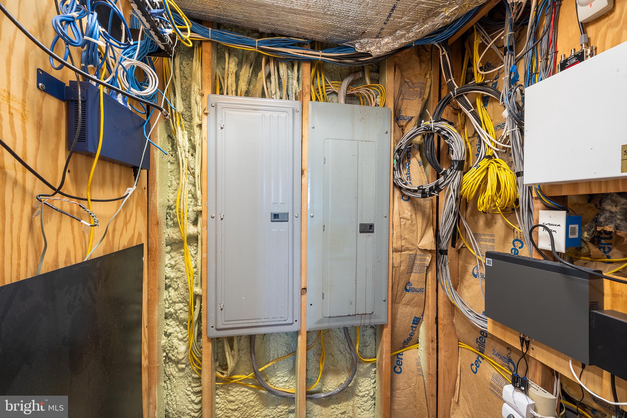 BELLA VISTA - Residential