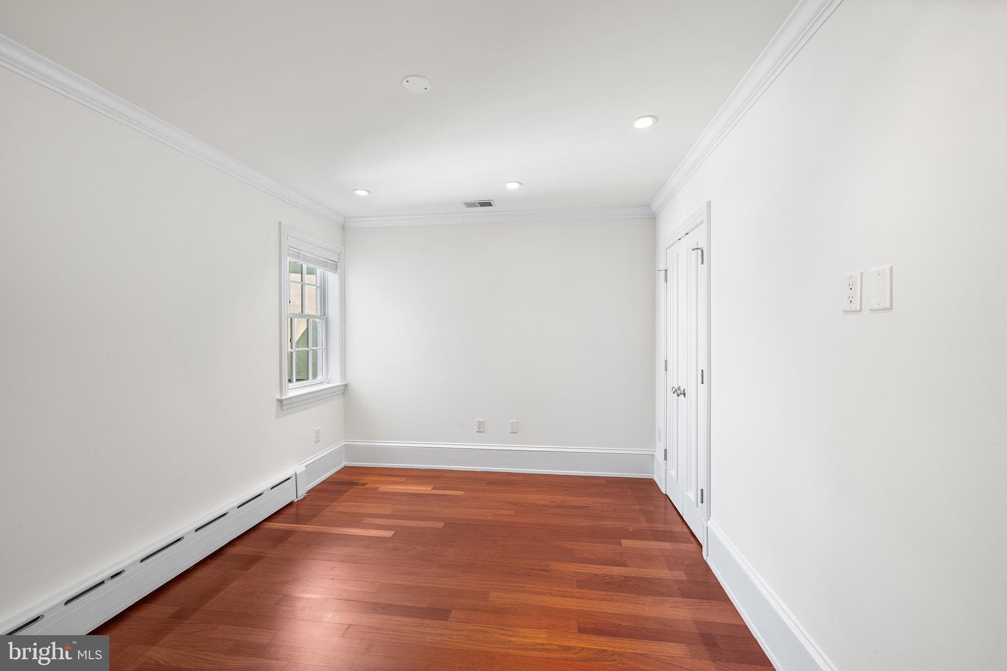 BELLA VISTA - Residential