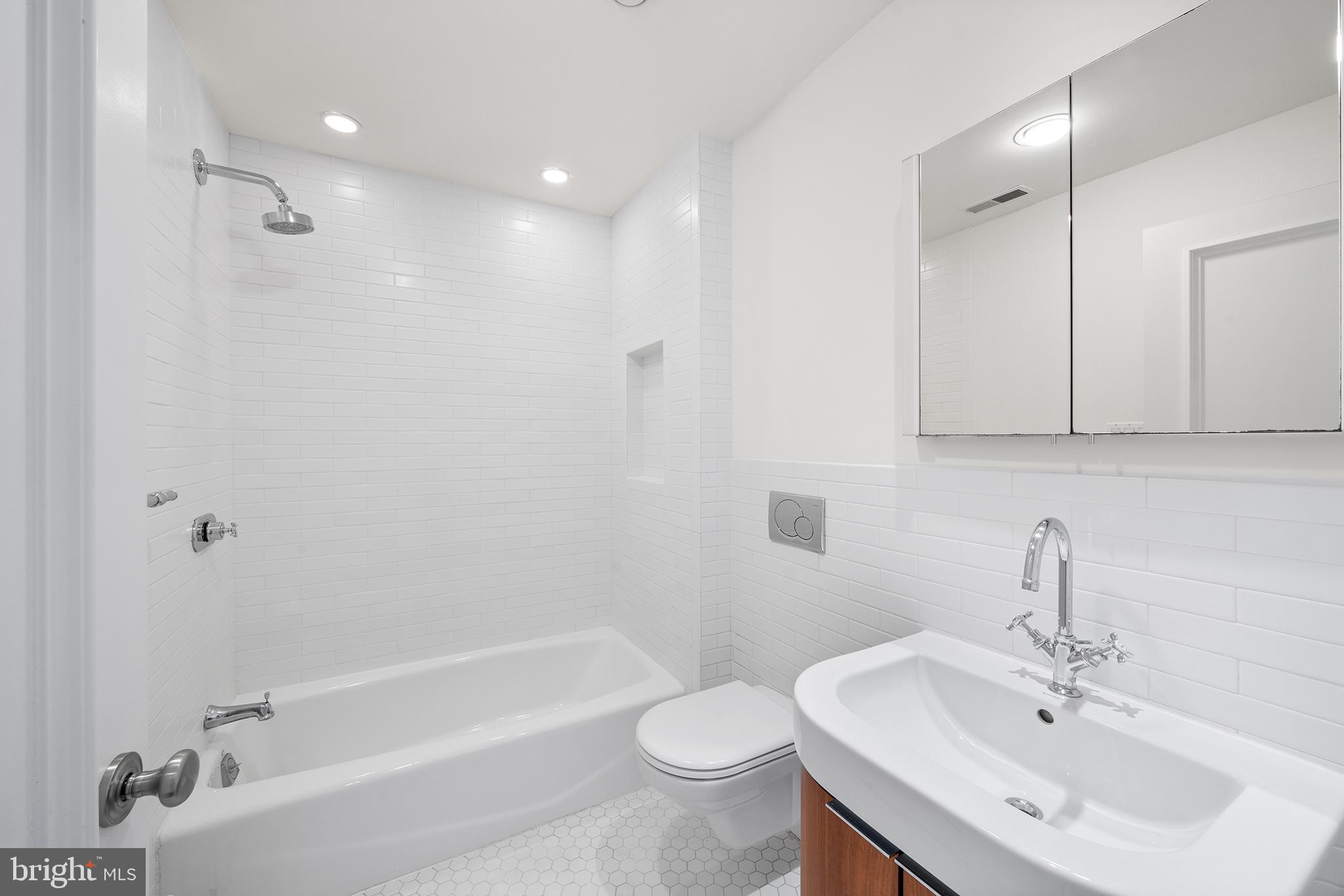 BELLA VISTA - Residential