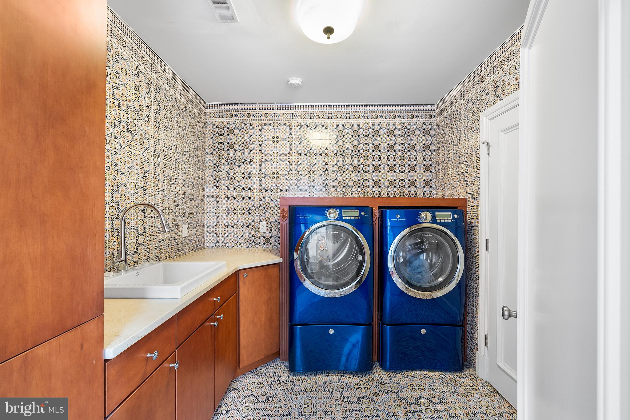 BELLA VISTA - Residential