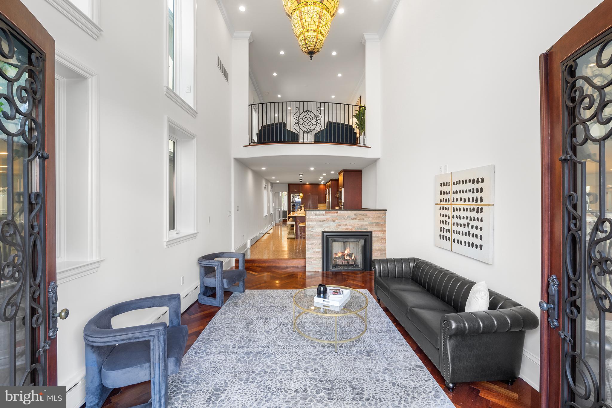 BELLA VISTA - Residential