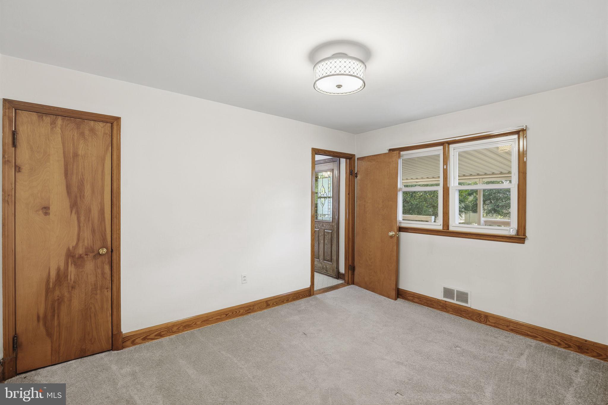 HOWARD PARK - Residential