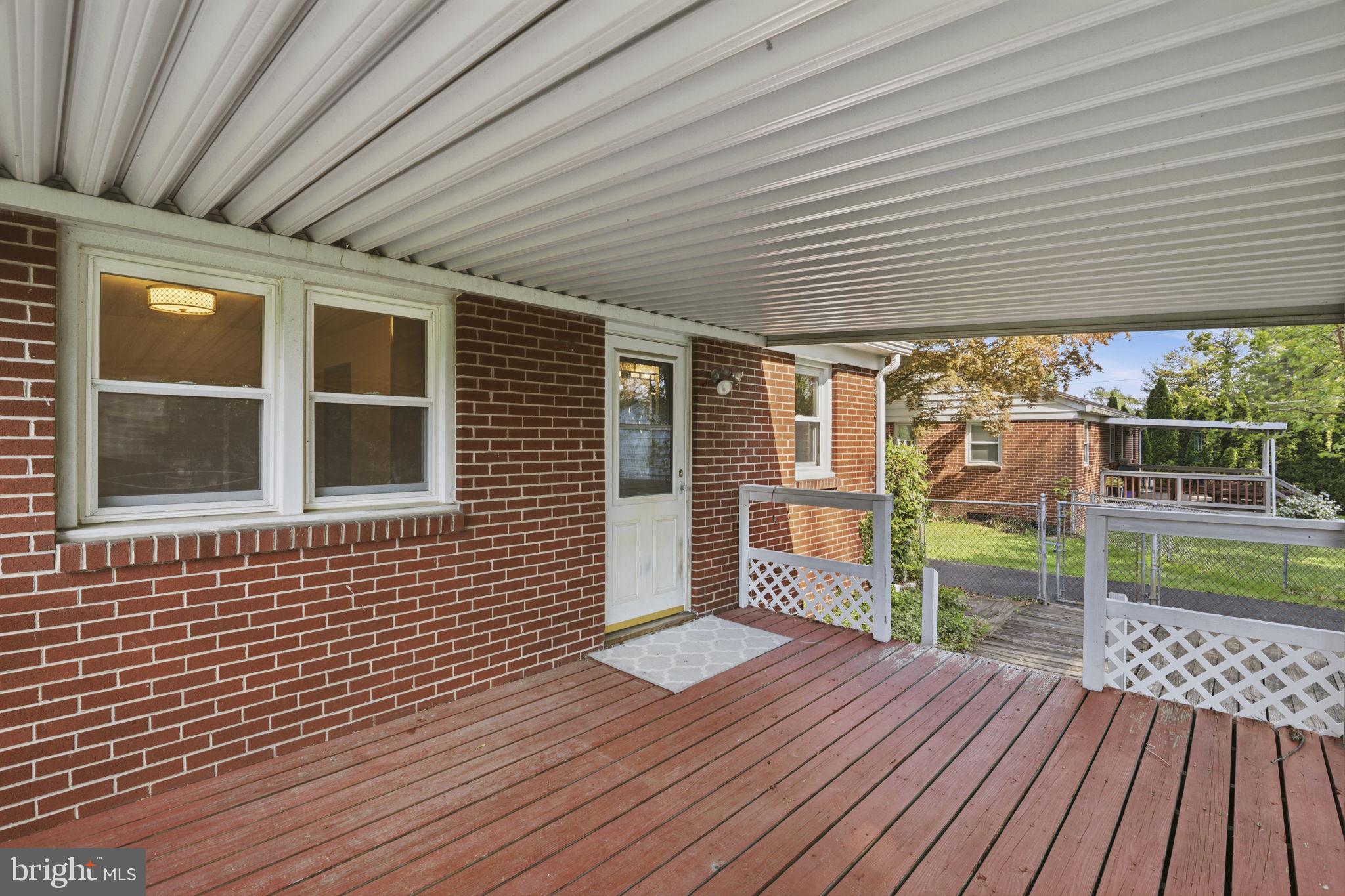 HOWARD PARK - Residential