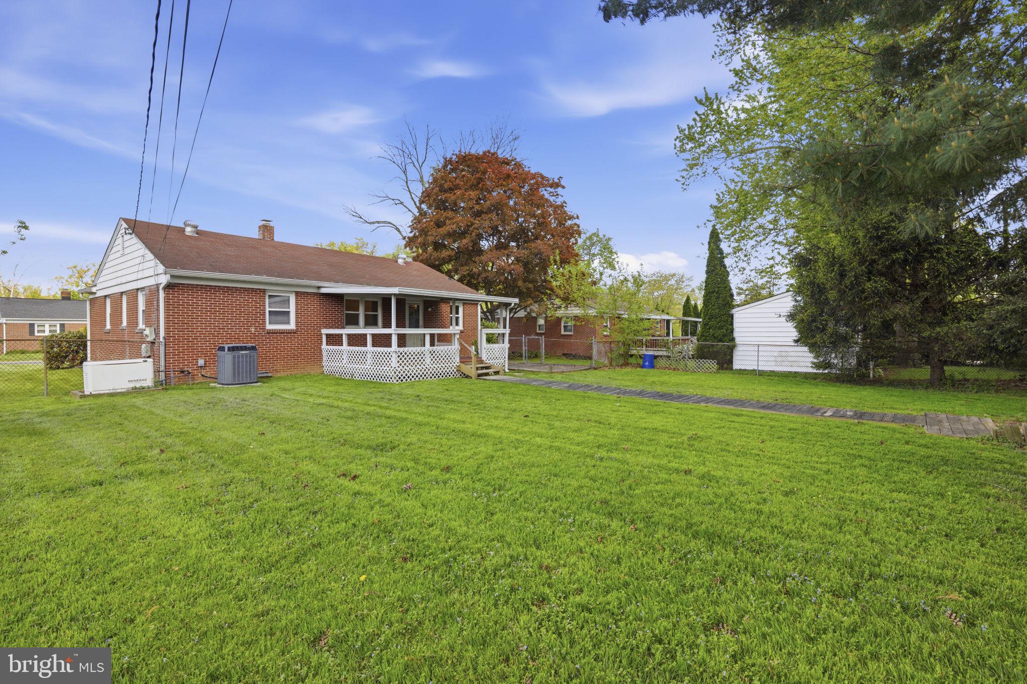 HOWARD PARK - Residential