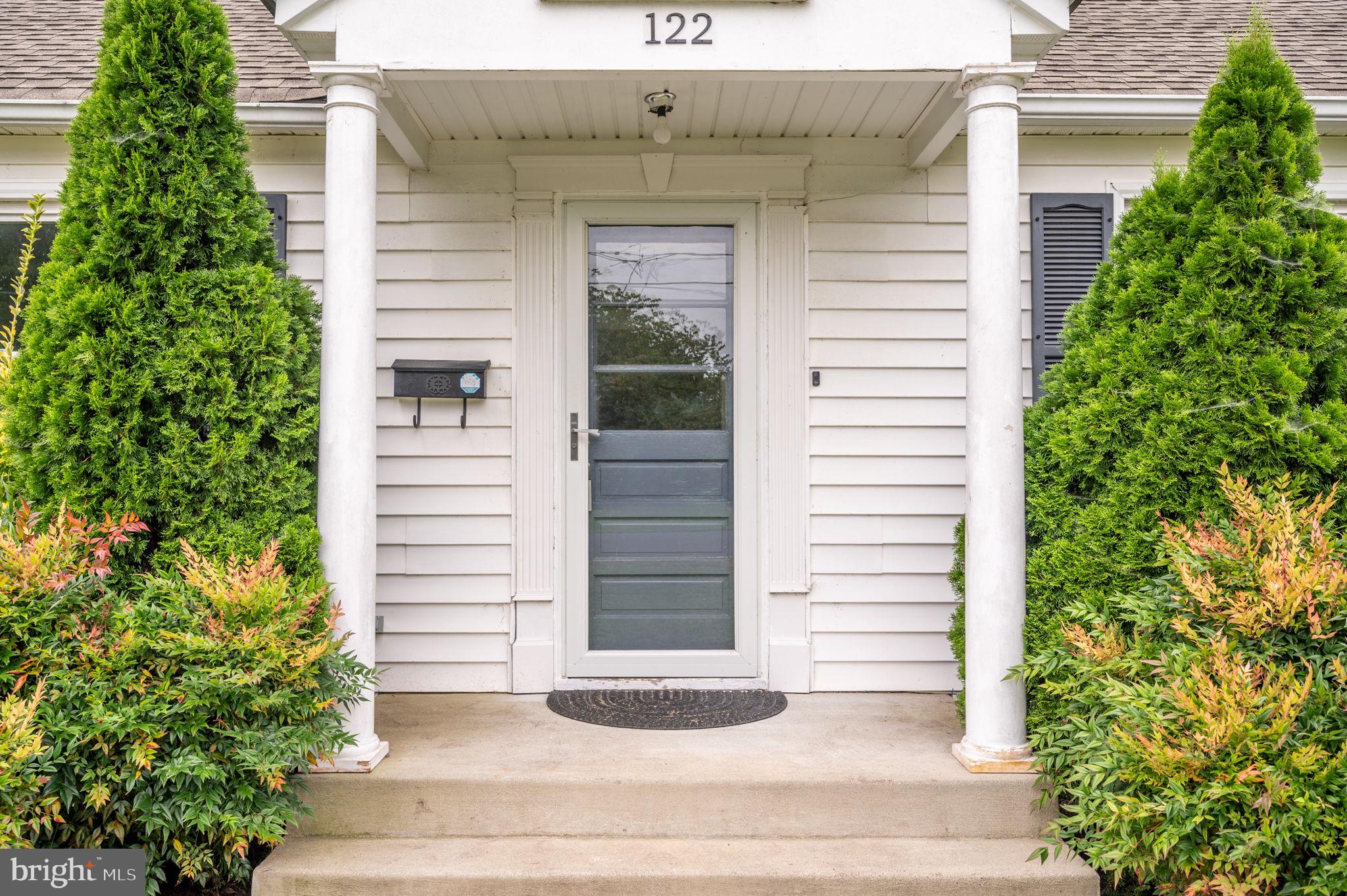 122 HILLCREST DRIVE