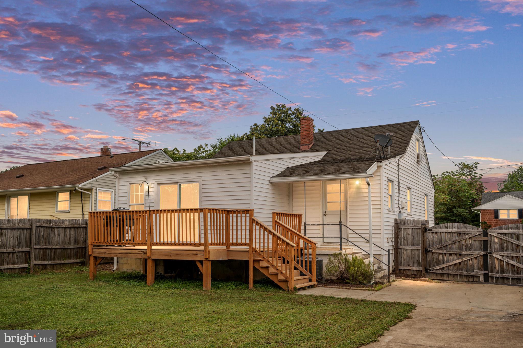 122 HILLCREST DRIVE