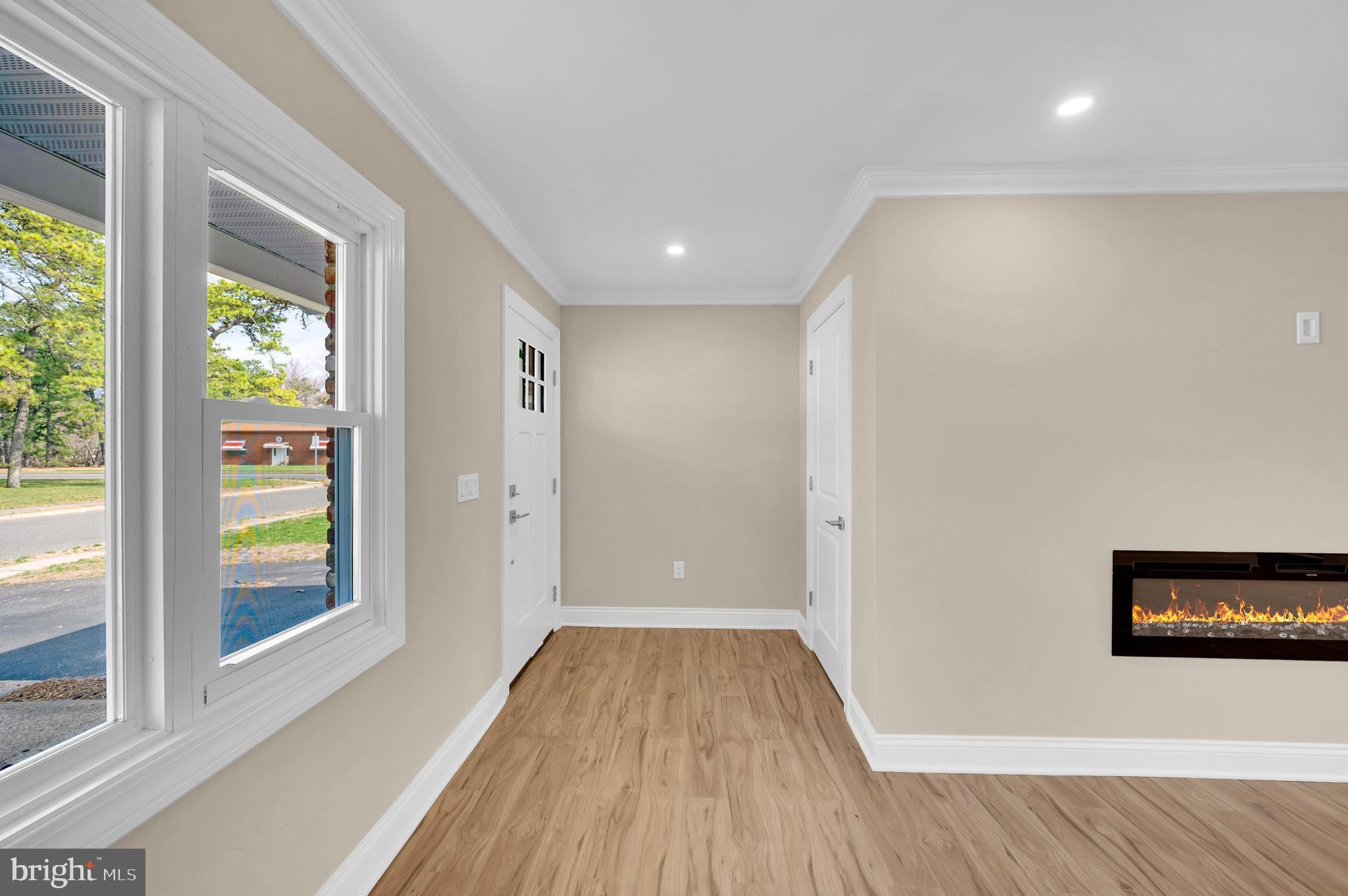 3 PEMBROKE LANE