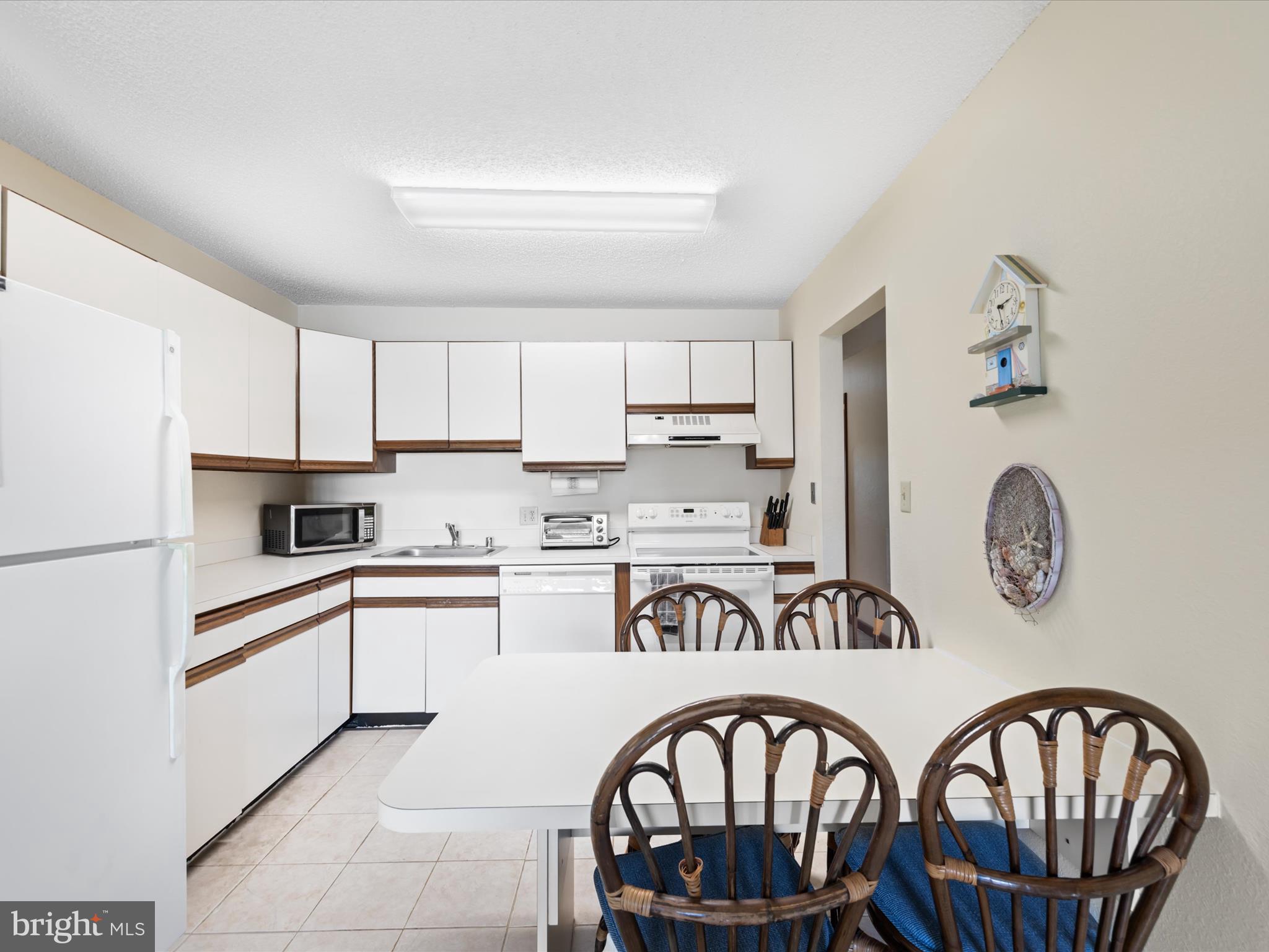 SUNSET LANDING - Residential