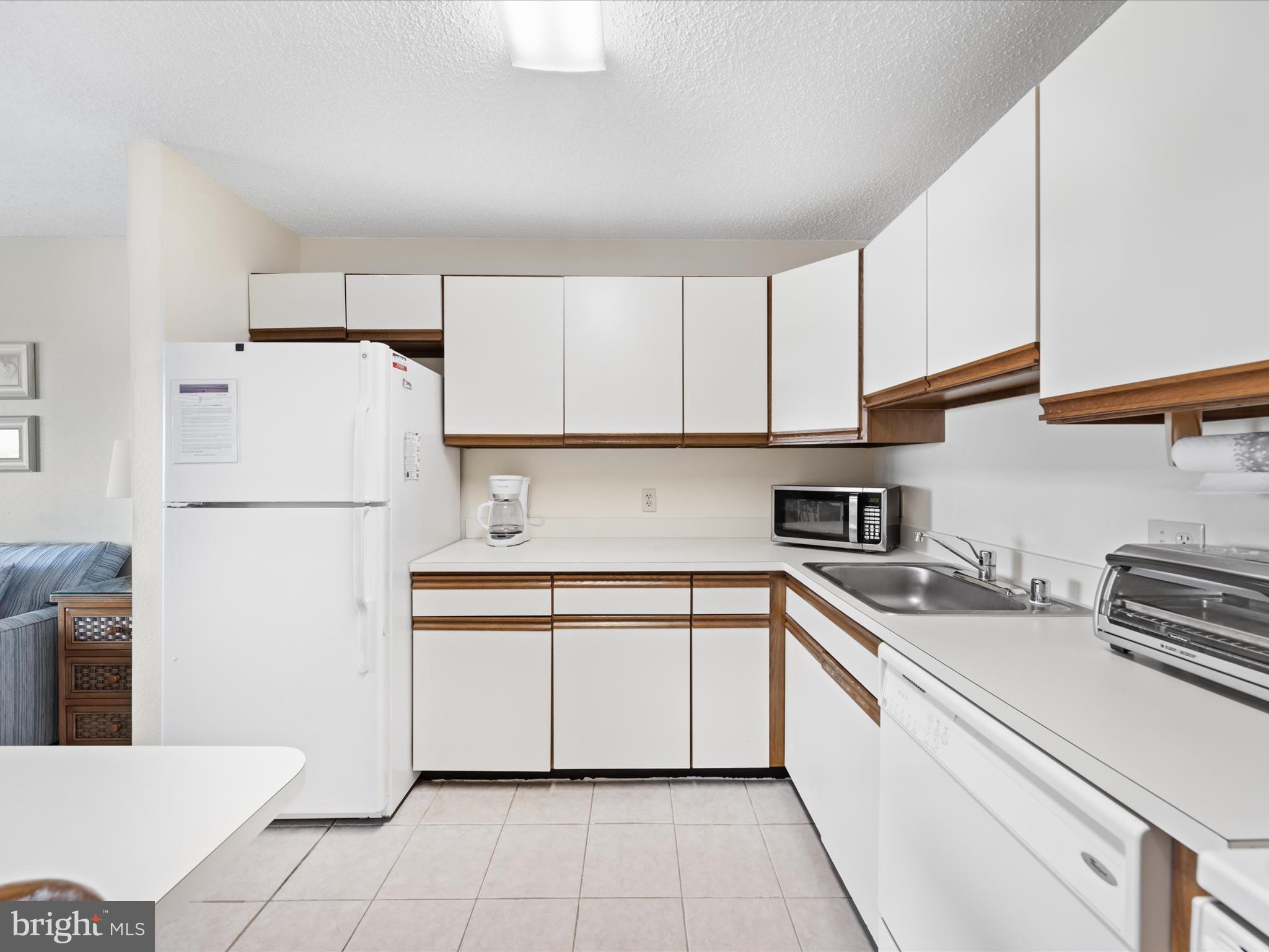 SUNSET LANDING - Residential