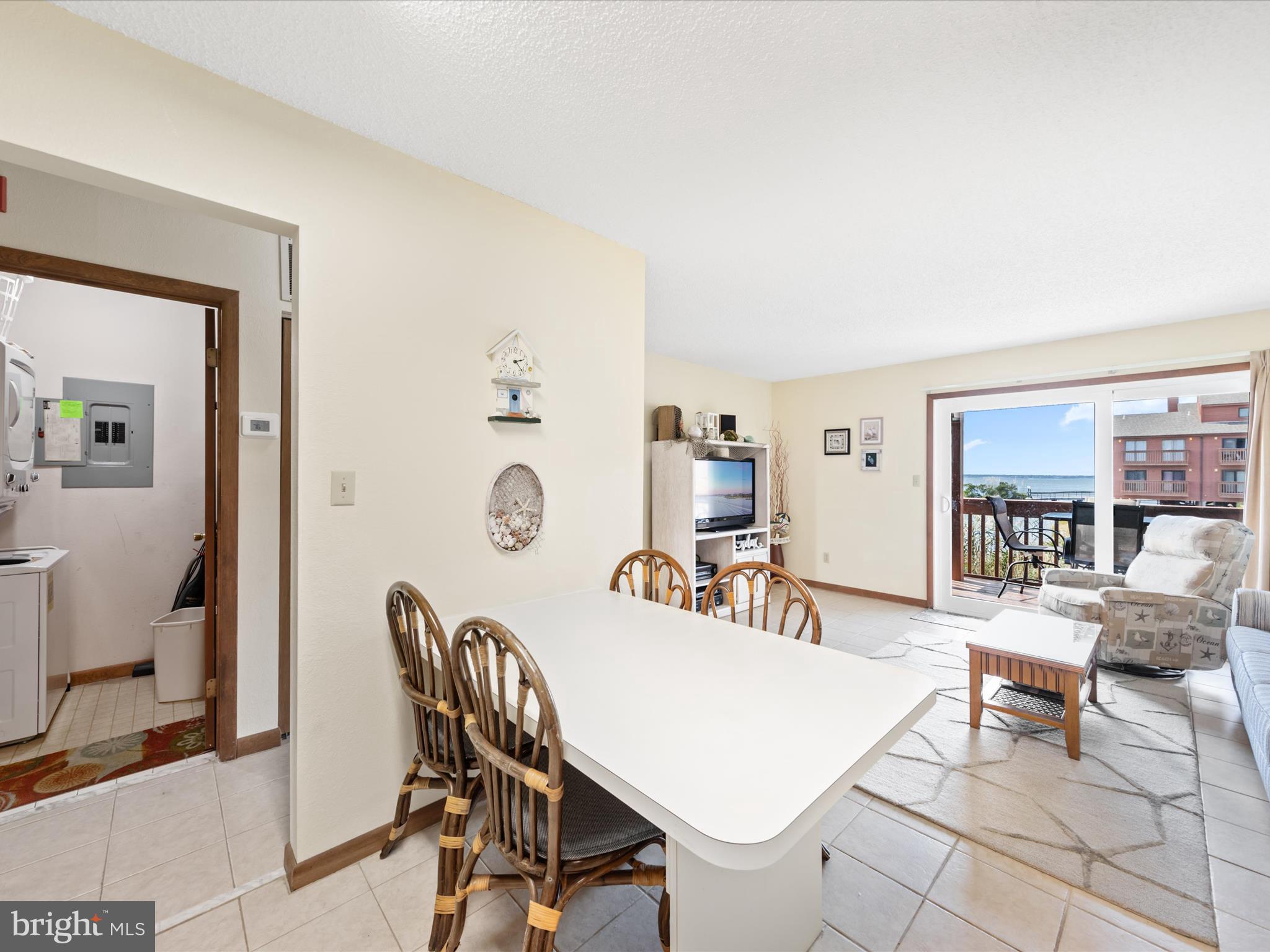 SUNSET LANDING - Residential